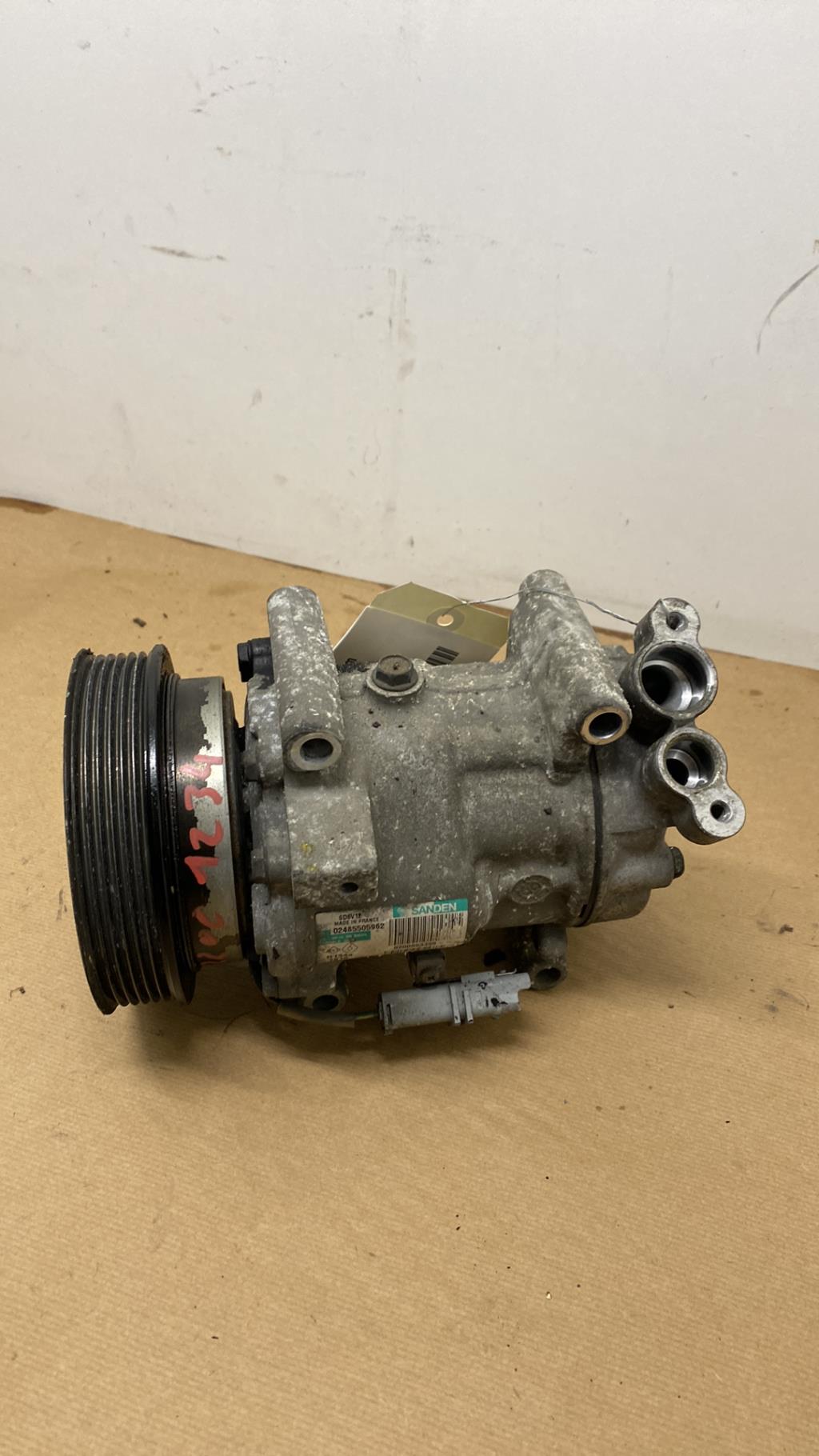 Compresseur clim RENAULT CLIO 3 PHASE 2 Diesel - 1