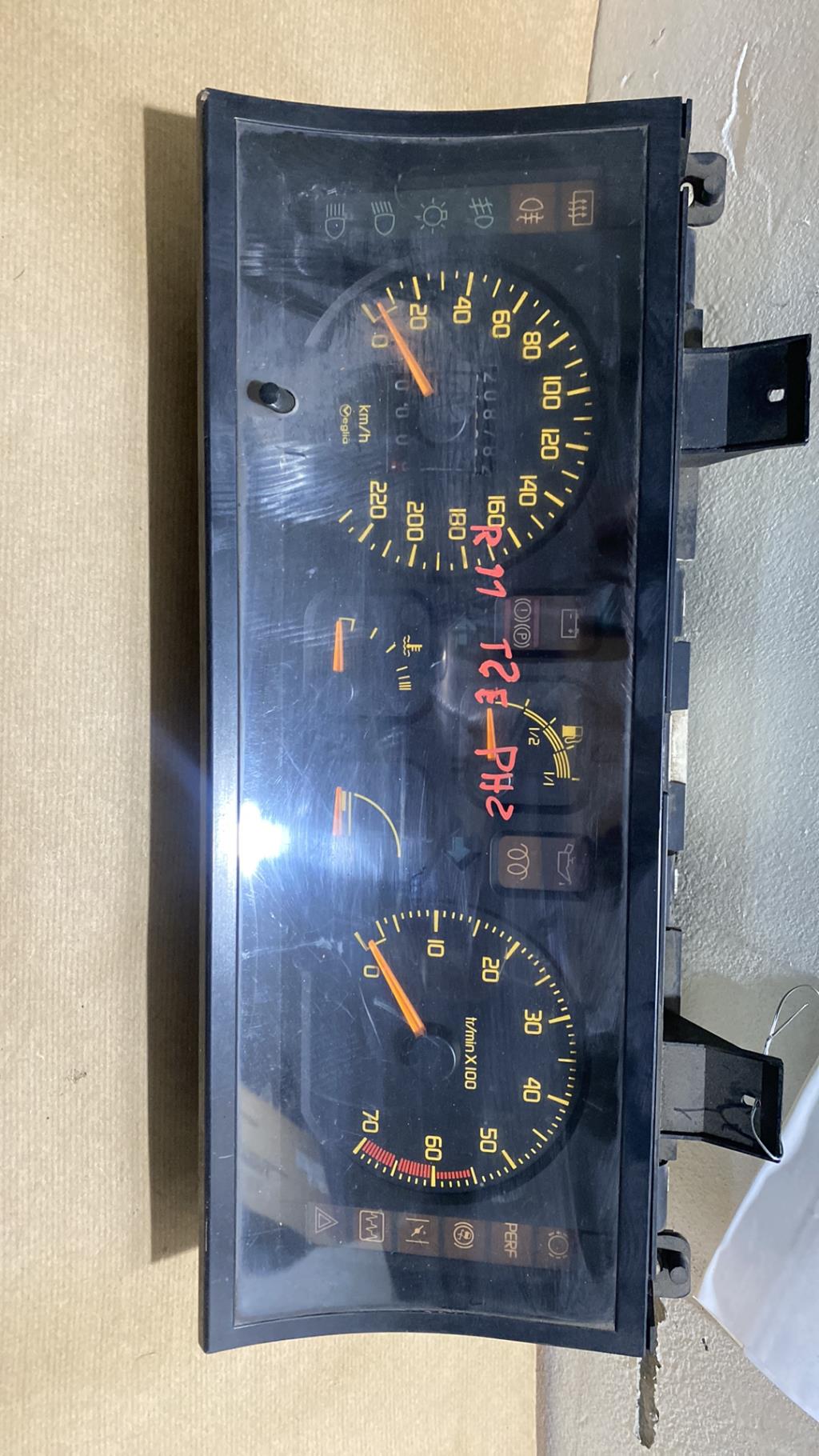 Compteur RENAULT R19 PHASE 2 Diesel - 1