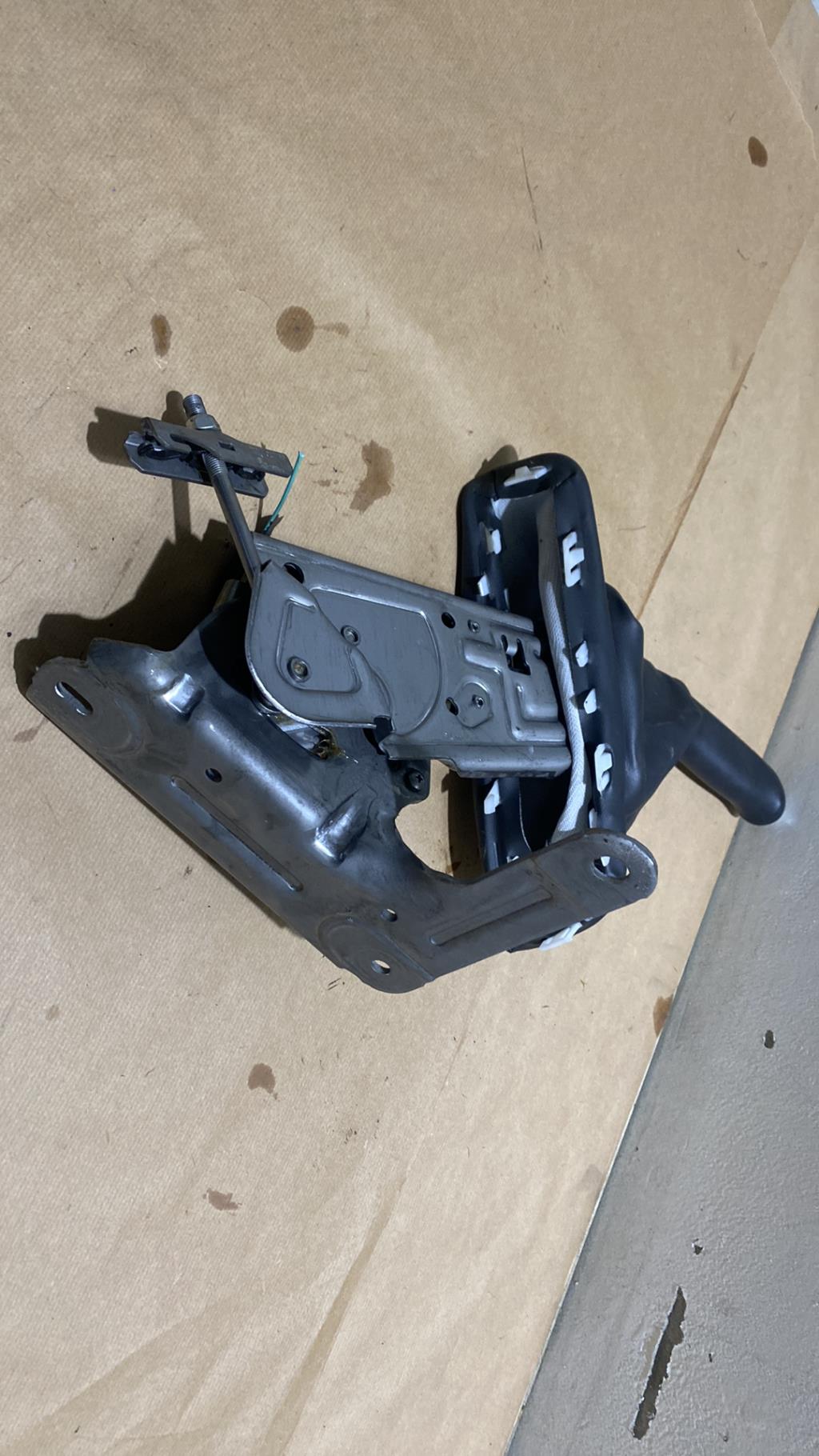 Levier frein à main RENAULT MEGANE 3 PHASE 1 Diesel - 1