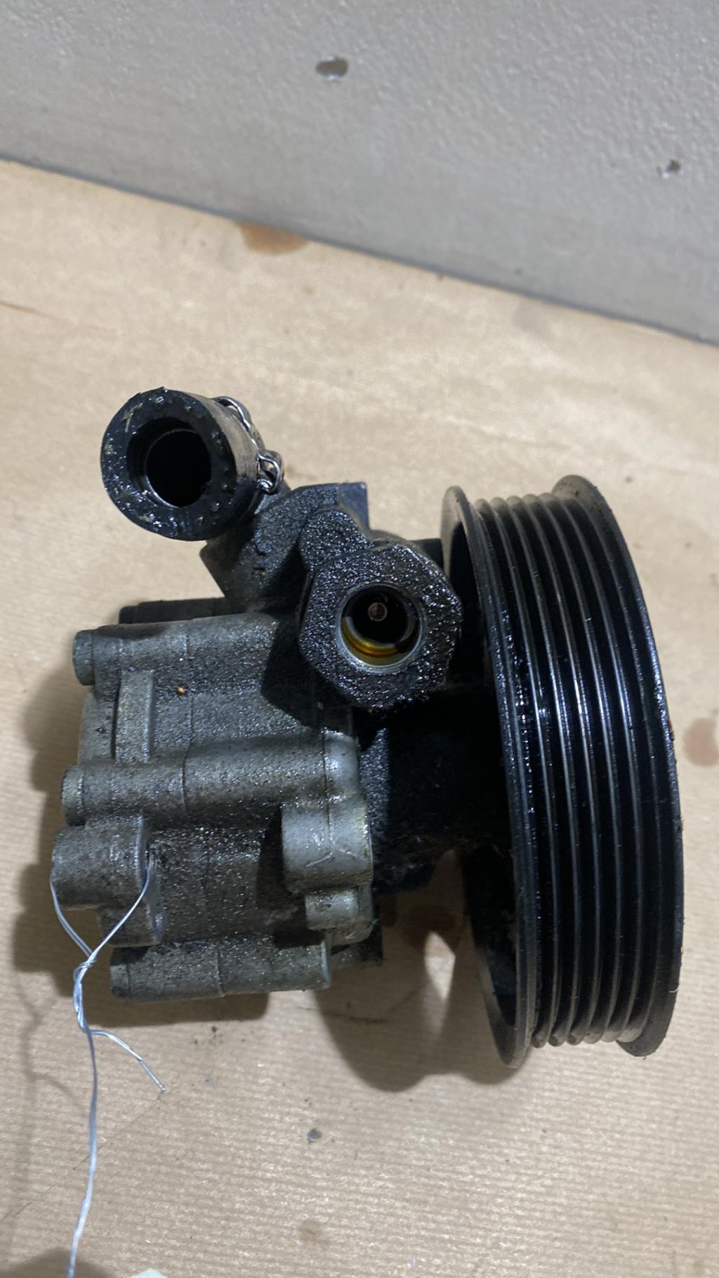 Pompe de direction ALFA ROMEO 159 Diesel - 1