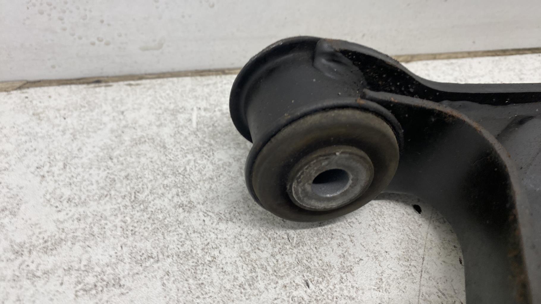 Triangle avant droit AUDI A3 2 SPORTBACK PHASE 1 Diesel - 1