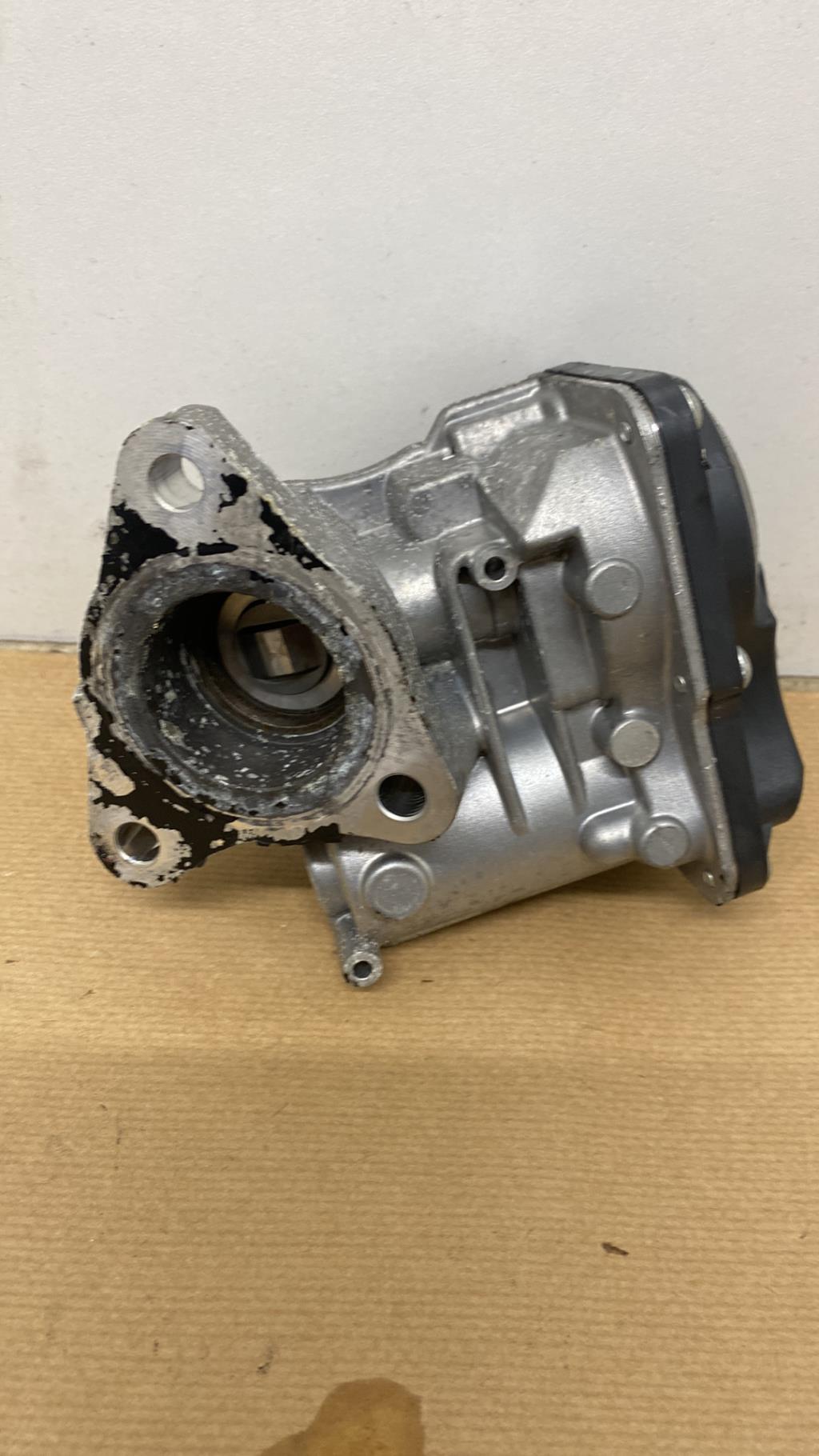Vanne EGR RENAULT CLIO 4 PHASE 1 Diesel - 1