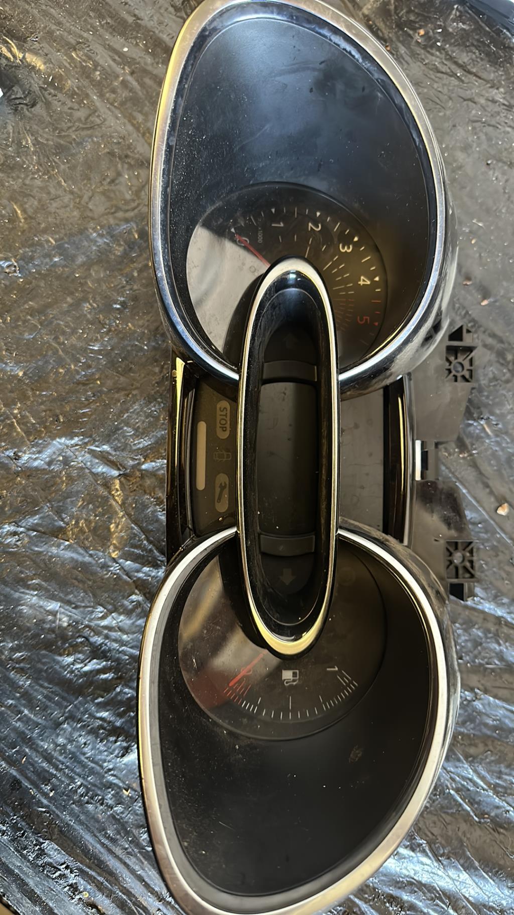 Compteur RENAULT CLIO 4 PHASE 2 Diesel - 1