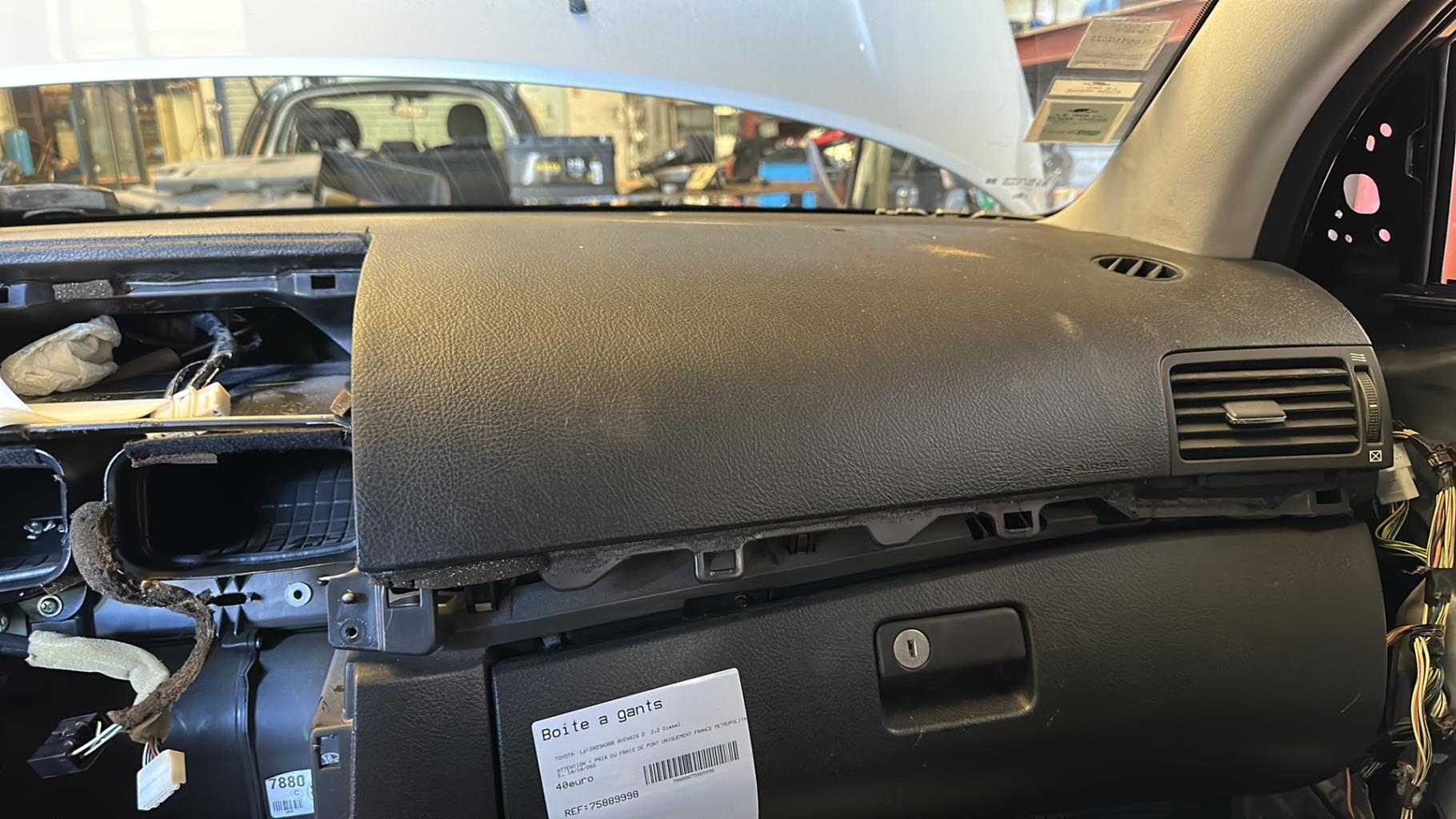 Planche de bord complete TOYOTA AVENSIS 2 PHASE 1 BREAK Diesel - 1