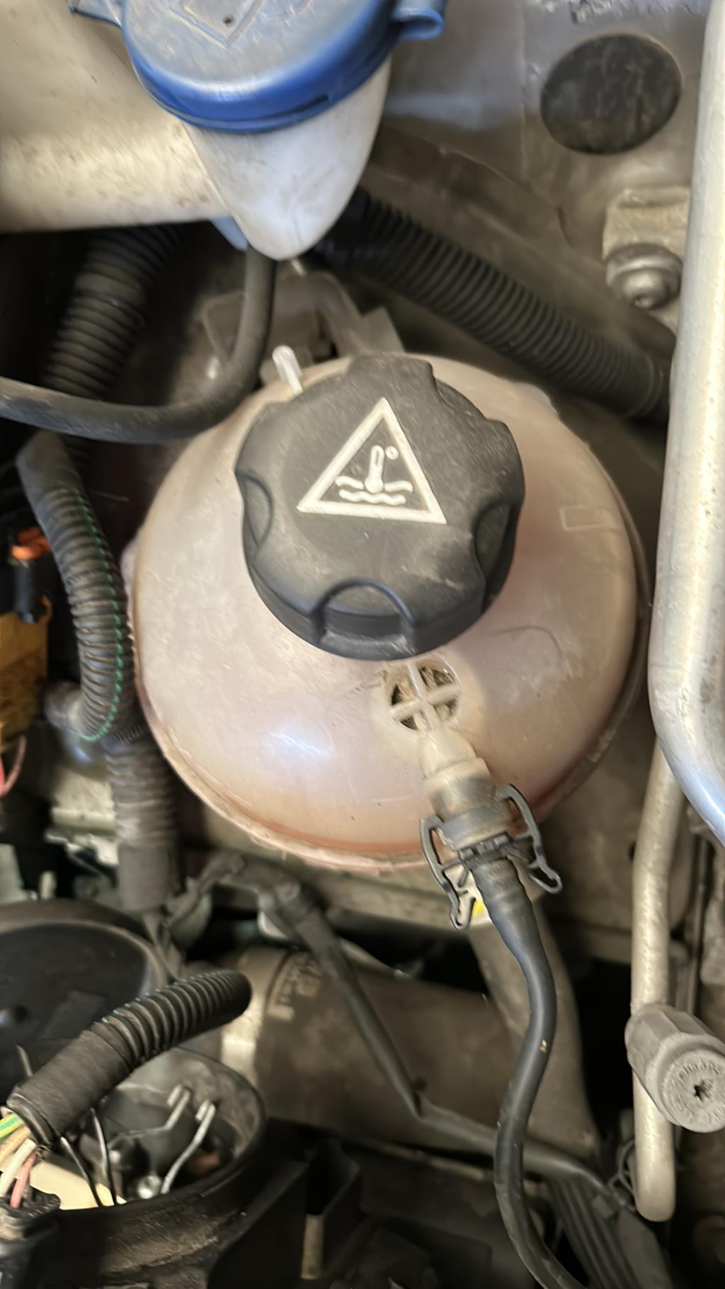 Vase d'expansion PEUGEOT 308 2 PHASE 1 Diesel - 1