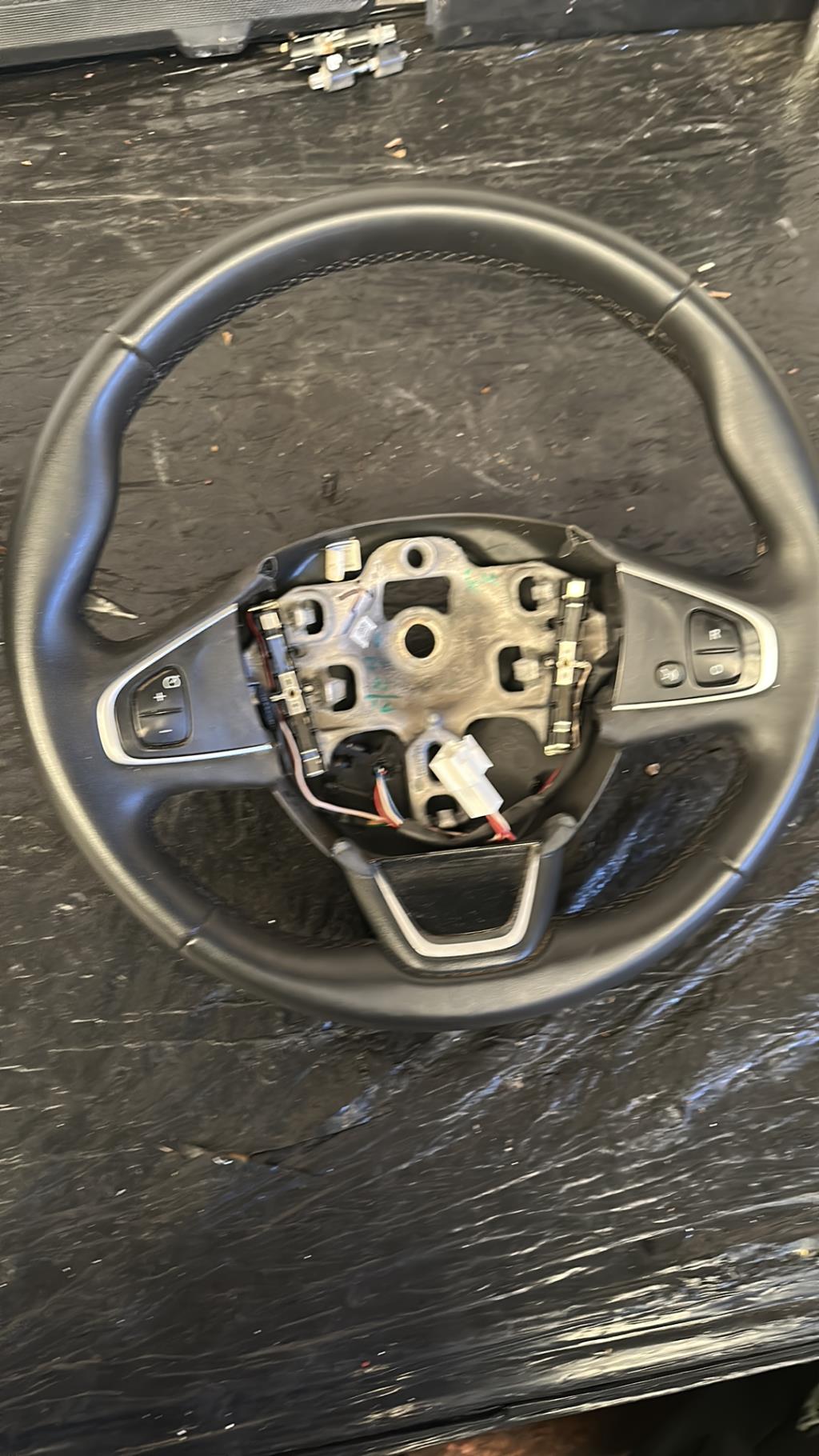 Volant RENAULT CLIO 4 PHASE 2 Diesel - 1