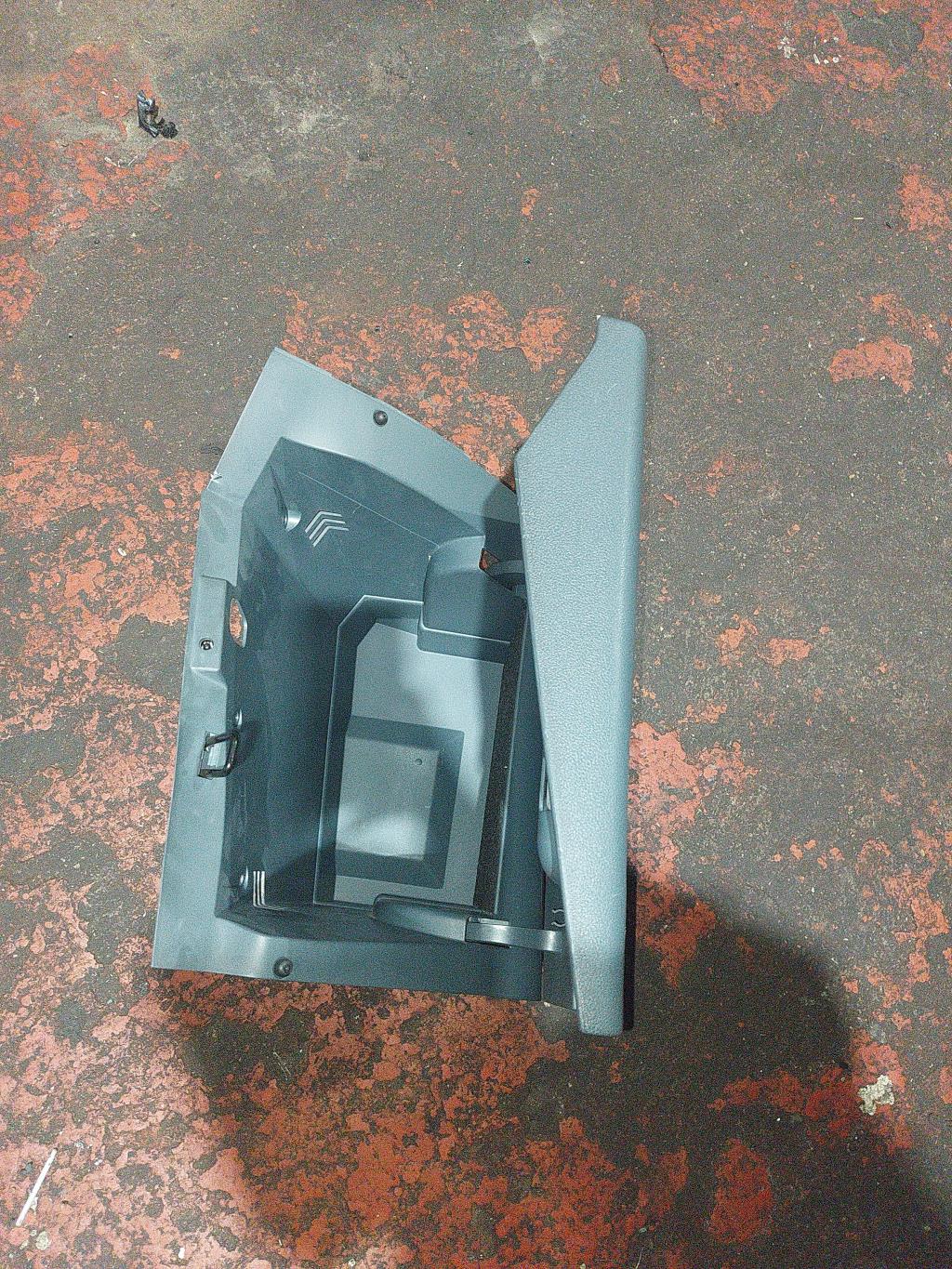 Boite a gants FORD C-MAX 2 PHASE 1 Diesel - 1