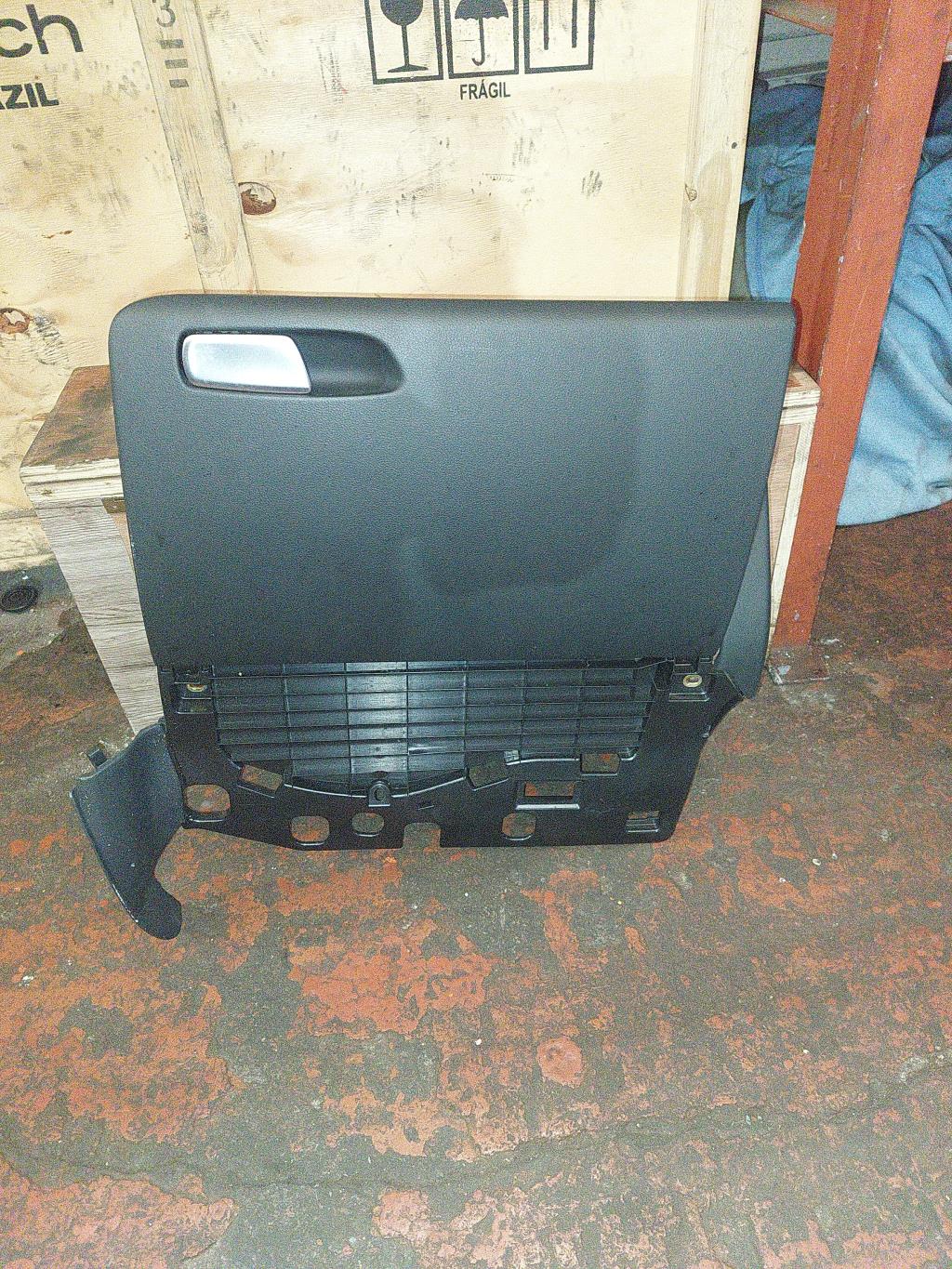 Boite a gants AUDI A4 3 PHASE 1 Diesel - 1