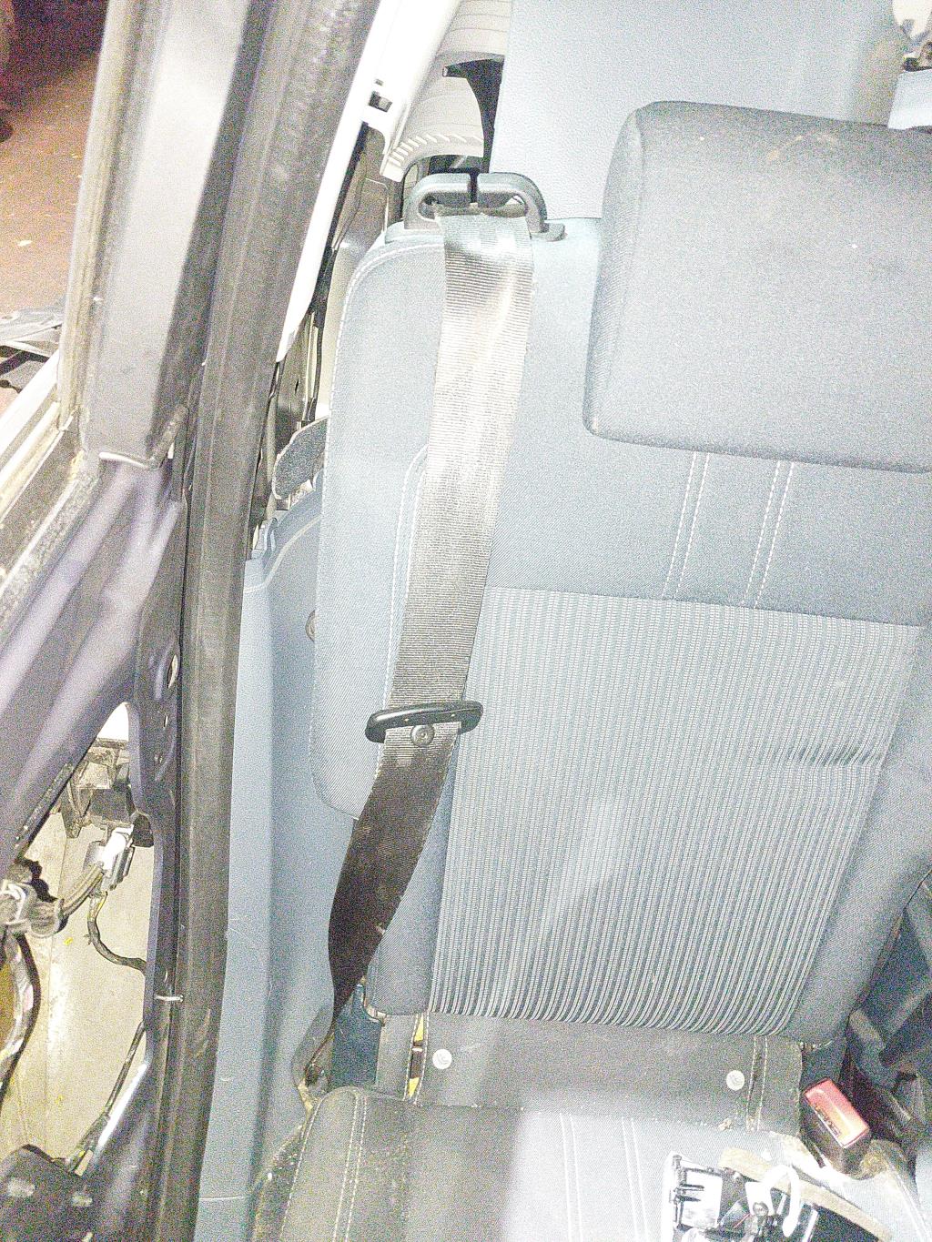 Ceinture arriere droit FORD C-MAX 2 PHASE 1 Diesel - 1