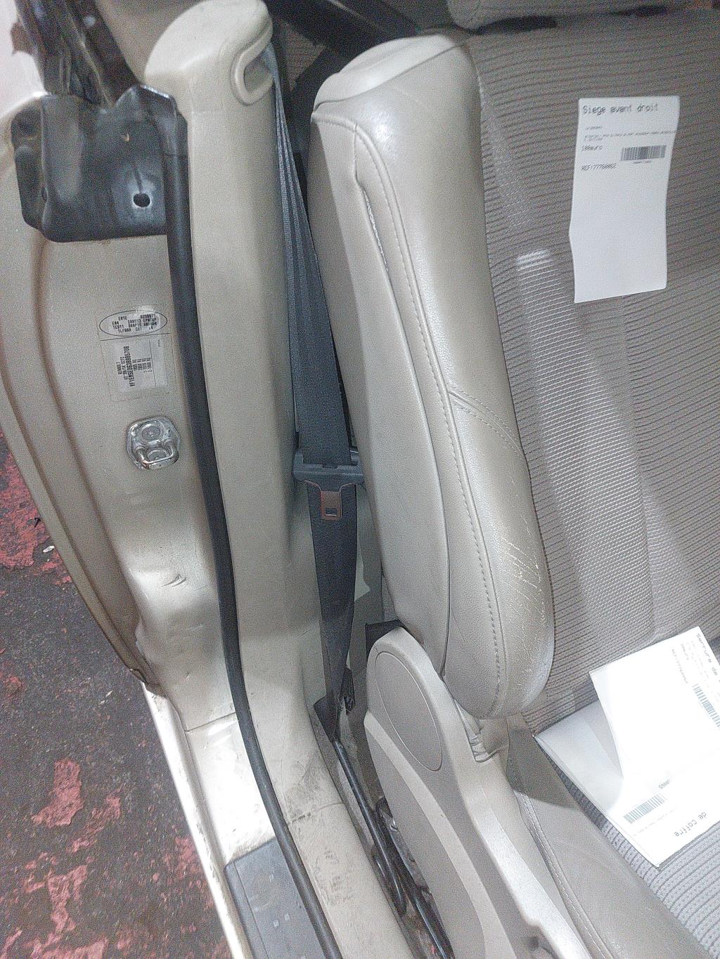 Ceinture avant droit RENAULT MEGANE 2 PHASE 2 CABRIOLET Diesel - 1