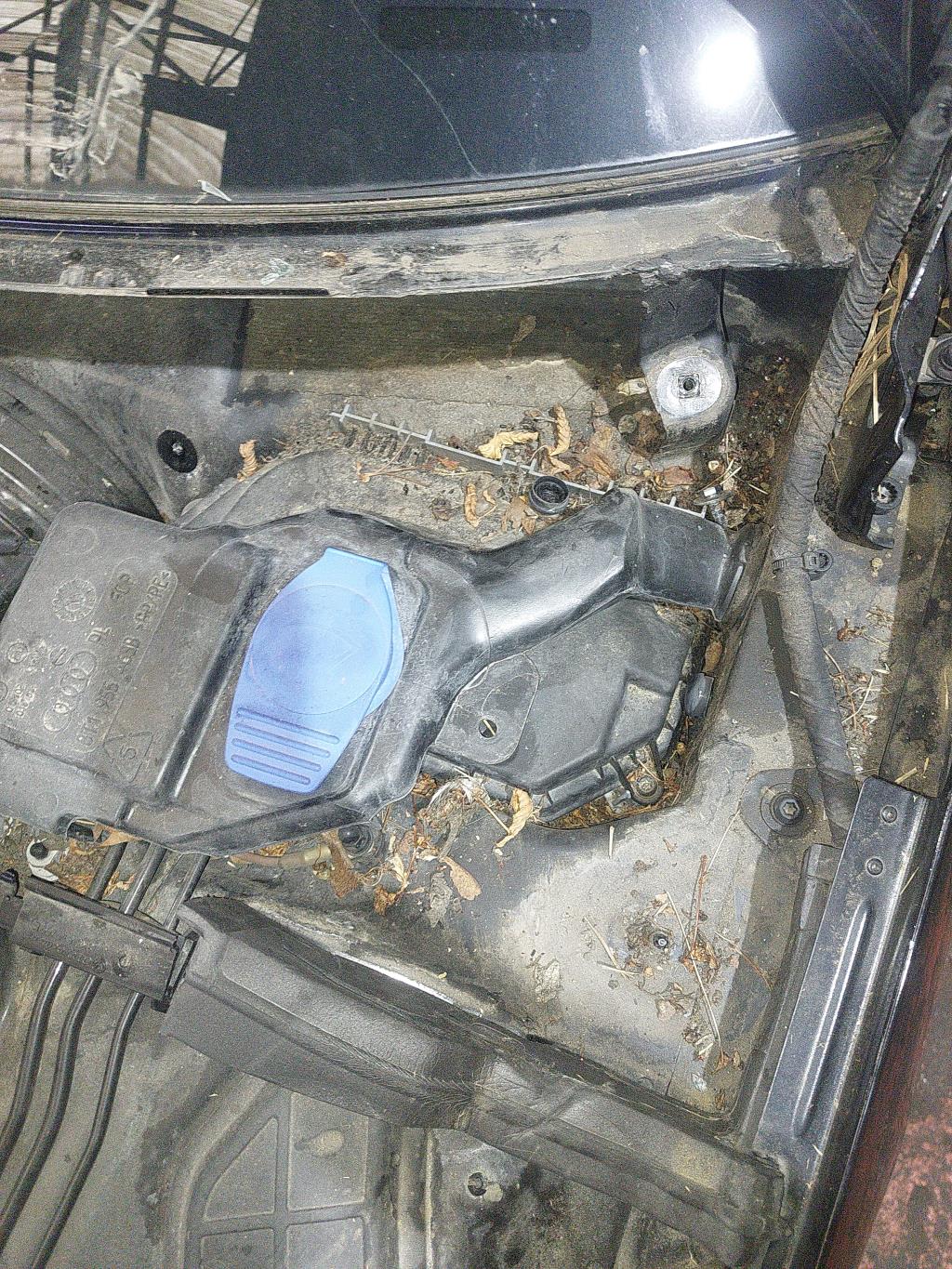 Pompe lave glace avant AUDI A4 3 PHASE 1 Diesel - 1