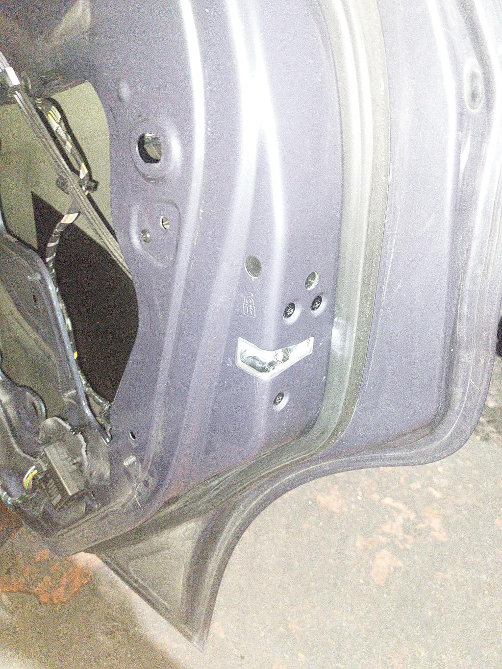 Serrure arriere droit FORD C-MAX 2 PHASE 1 Diesel - 1