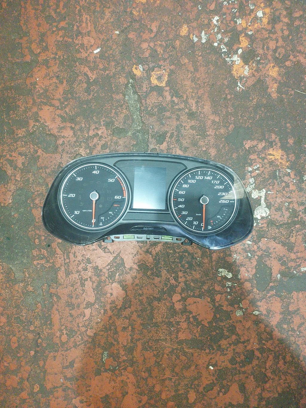 Compteur SEAT LEON 3 PHASE 1 Diesel - 1