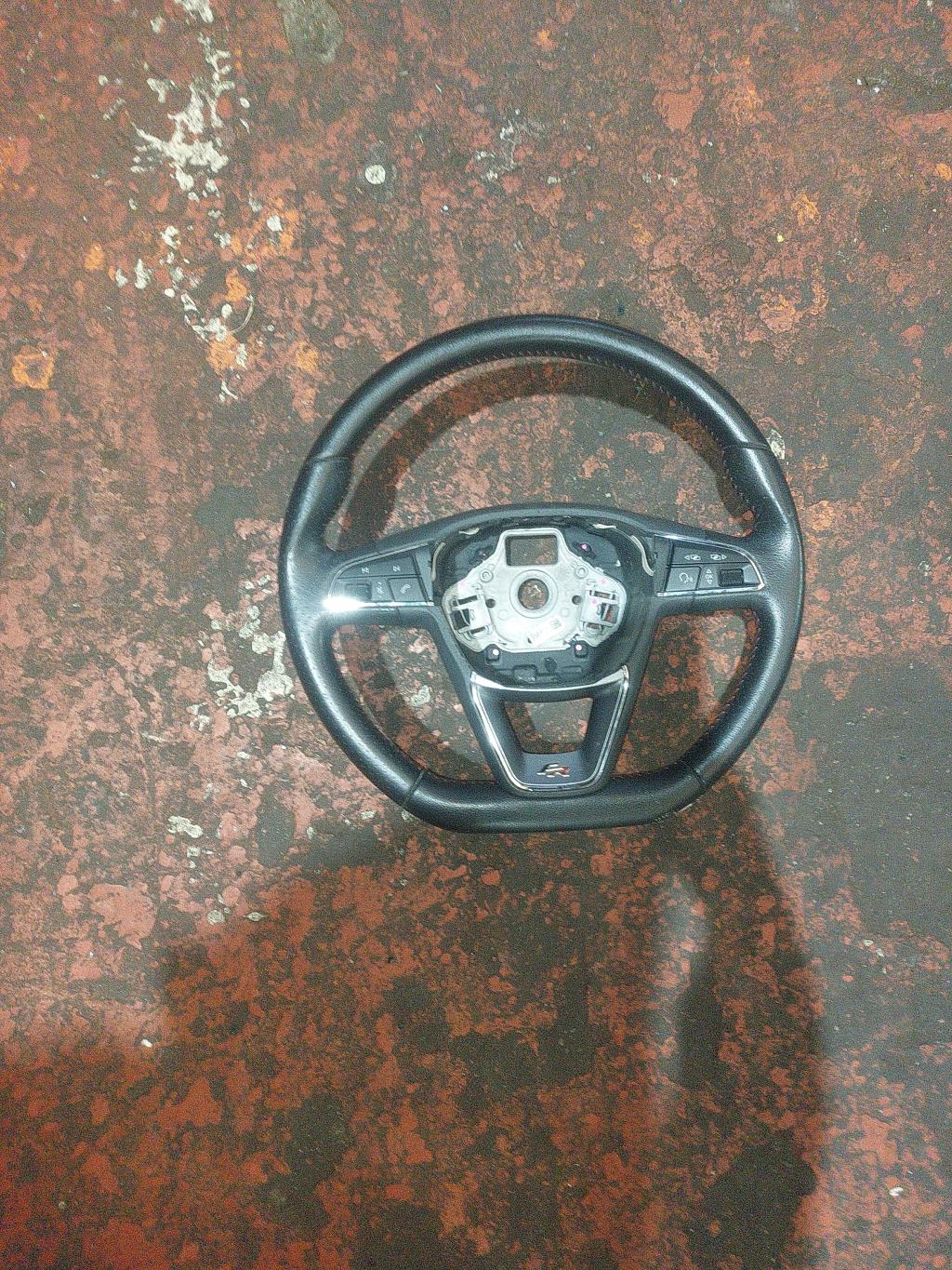 Volant SEAT LEON 3 PHASE 1 Diesel - 1