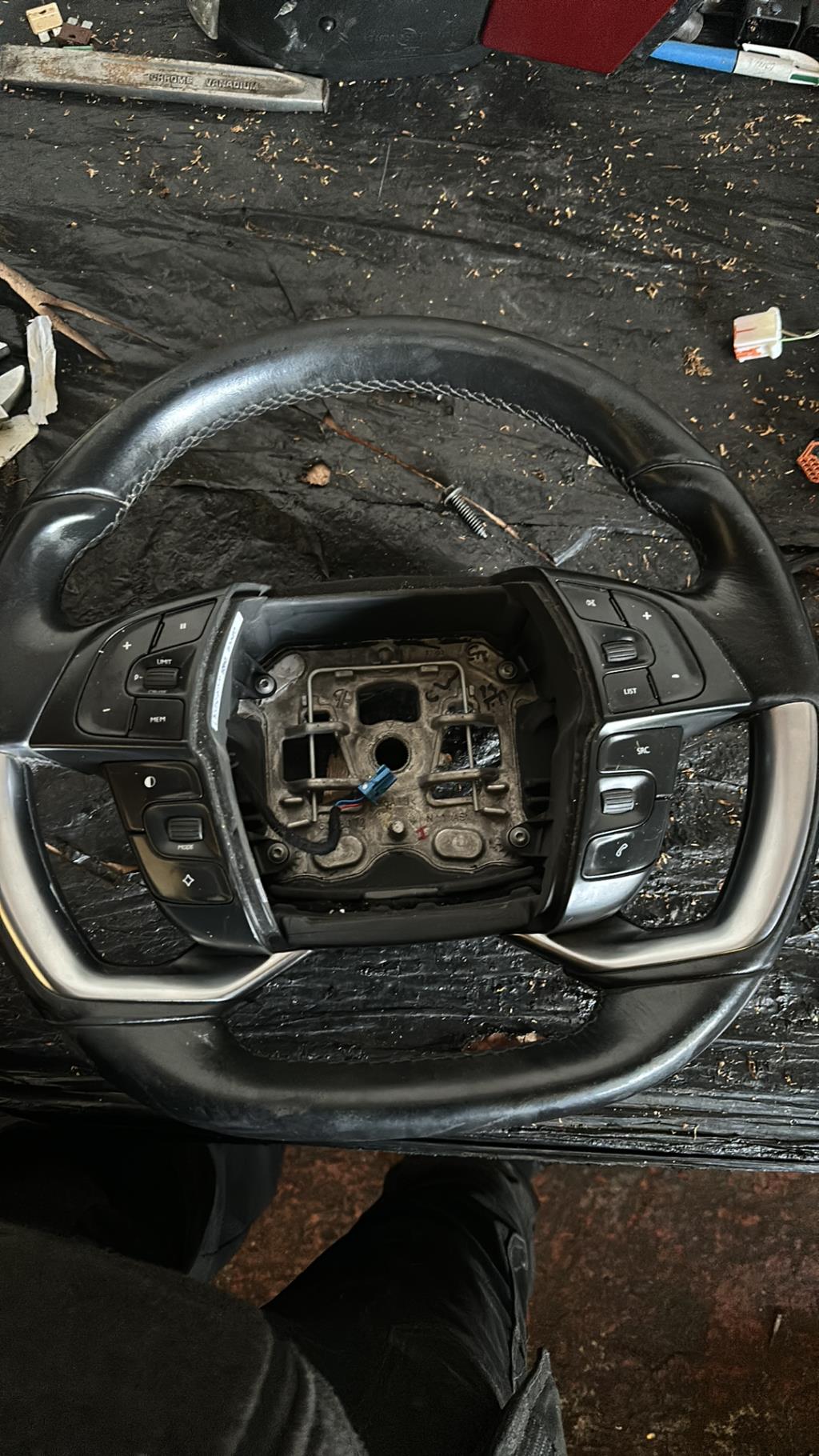Volant CITROEN C4 GRAND PICASSO 2 PHASE 1 Diesel - 1