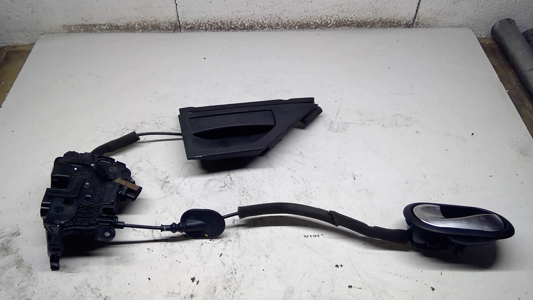 Serrure arriere gauche RENAULT TWINGO 3 PHASE 1 Essence - 1