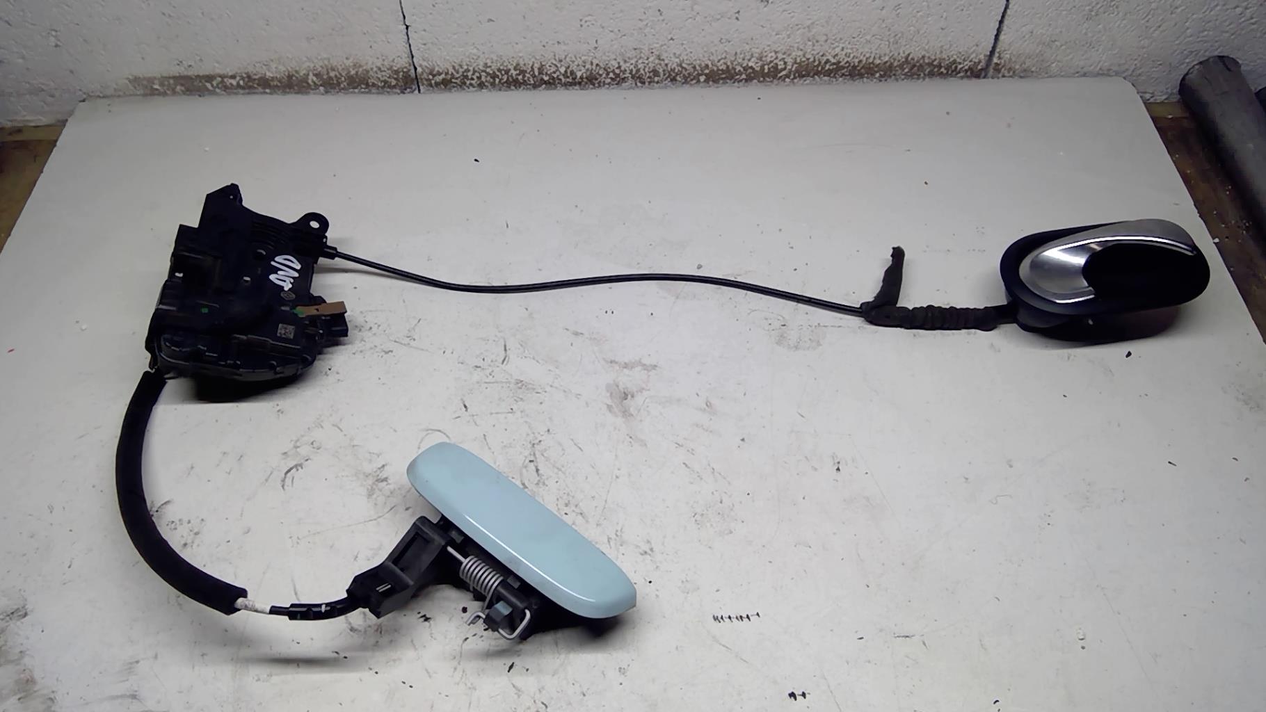 Serrure avant droit RENAULT TWINGO 3 PHASE 1 Essence - 1