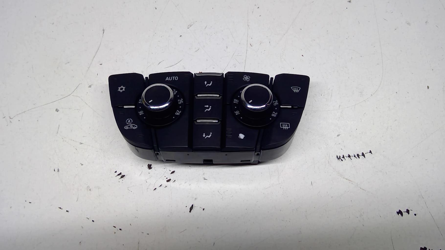 Commande chauffage OPEL ASTRA J PHASE 1  - 1