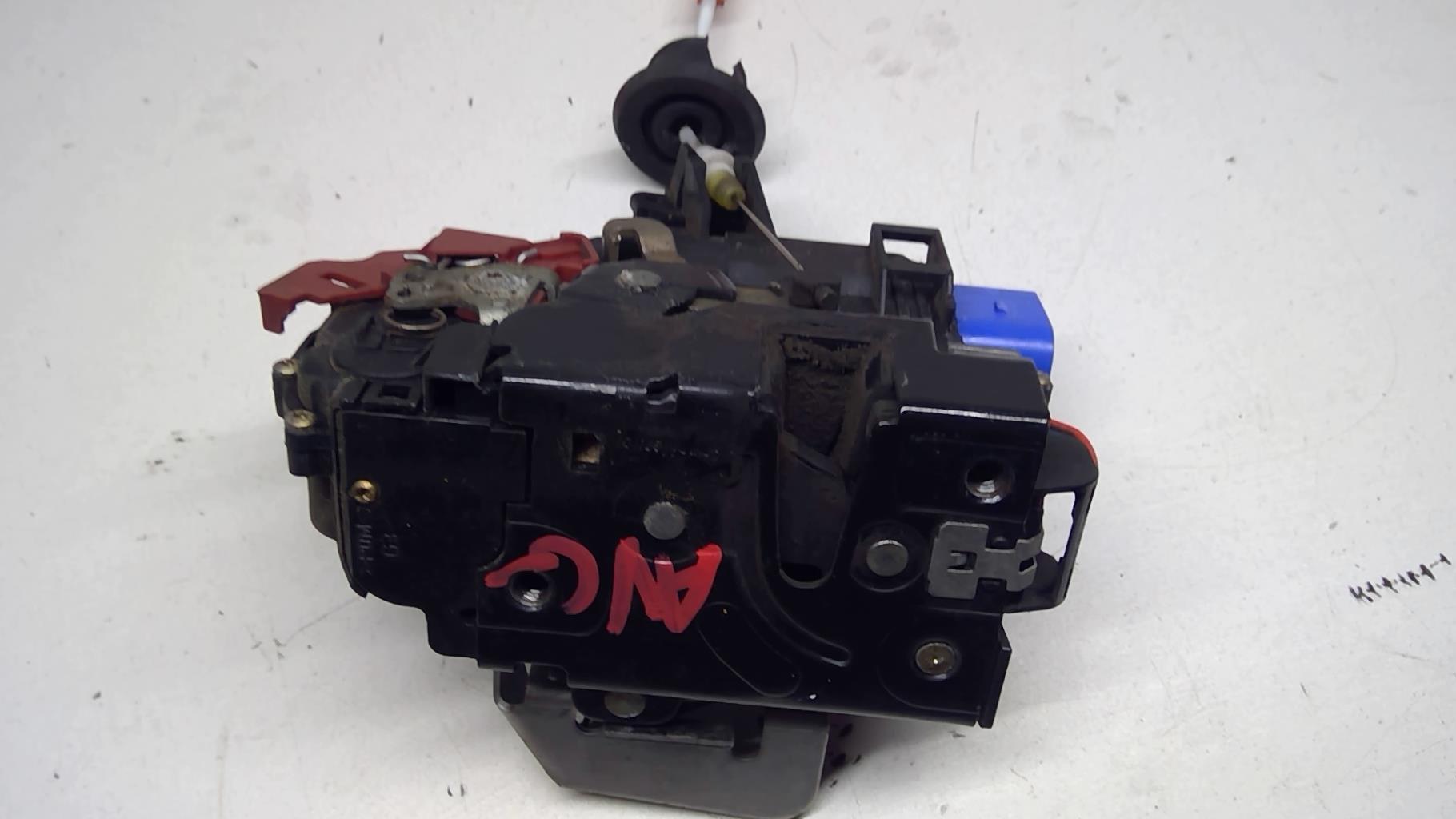 Serrure avant gauche AUDI A3 2 PHASE 1 Diesel - 1