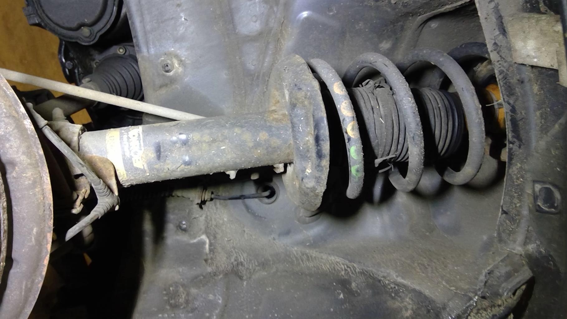 Amortisseur avant gauche AUDI A3 2 PHASE 1 Diesel - 1