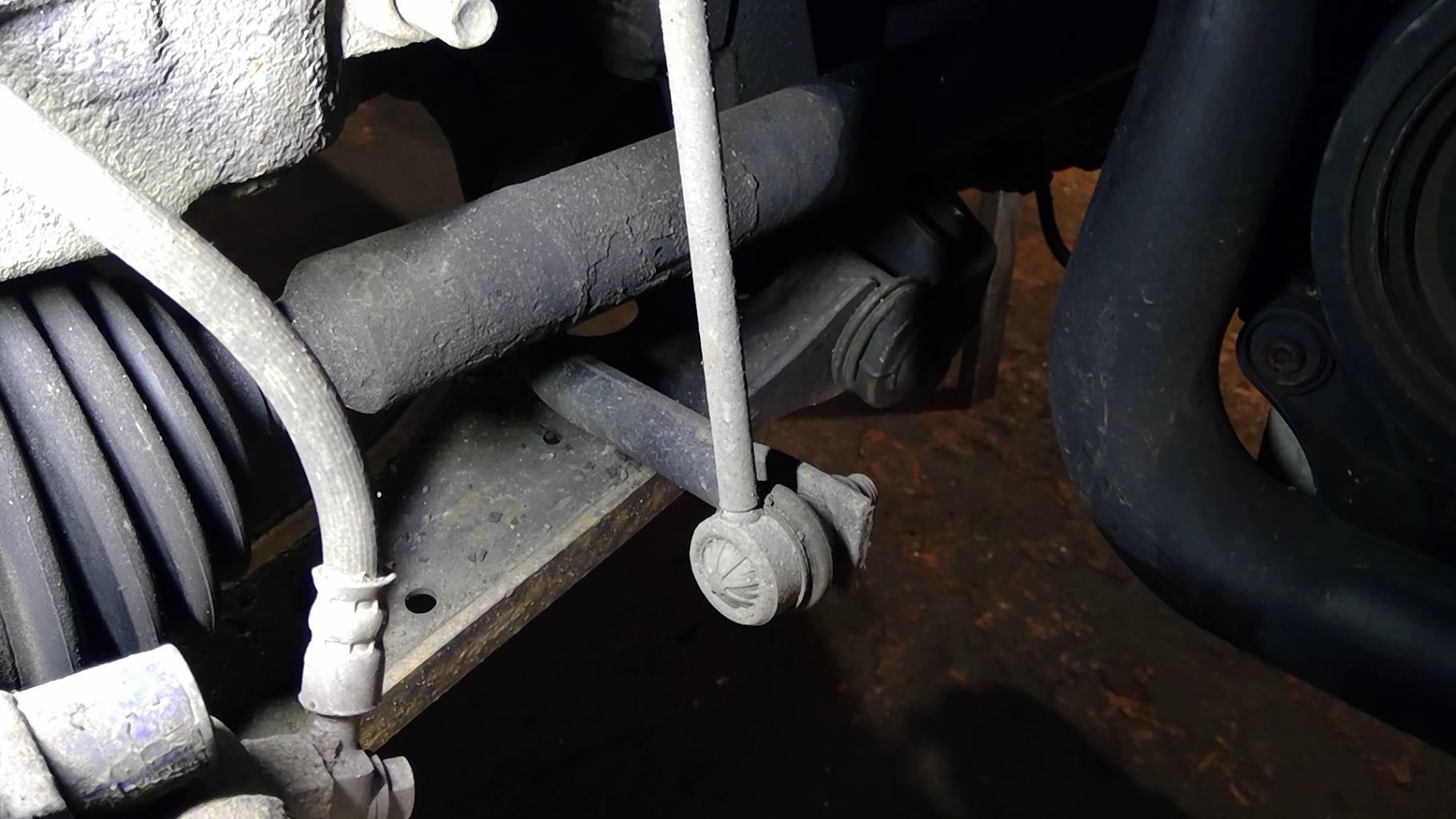 Triangle avant droit AUDI A3 2 PHASE 1 Diesel - 1