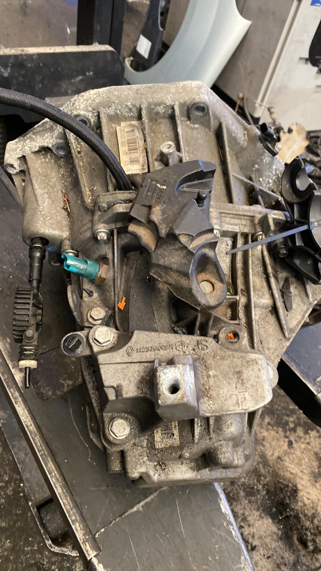 Boite de vitesses RENAULT SCENIC 3 PHASE 2 Diesel - 1