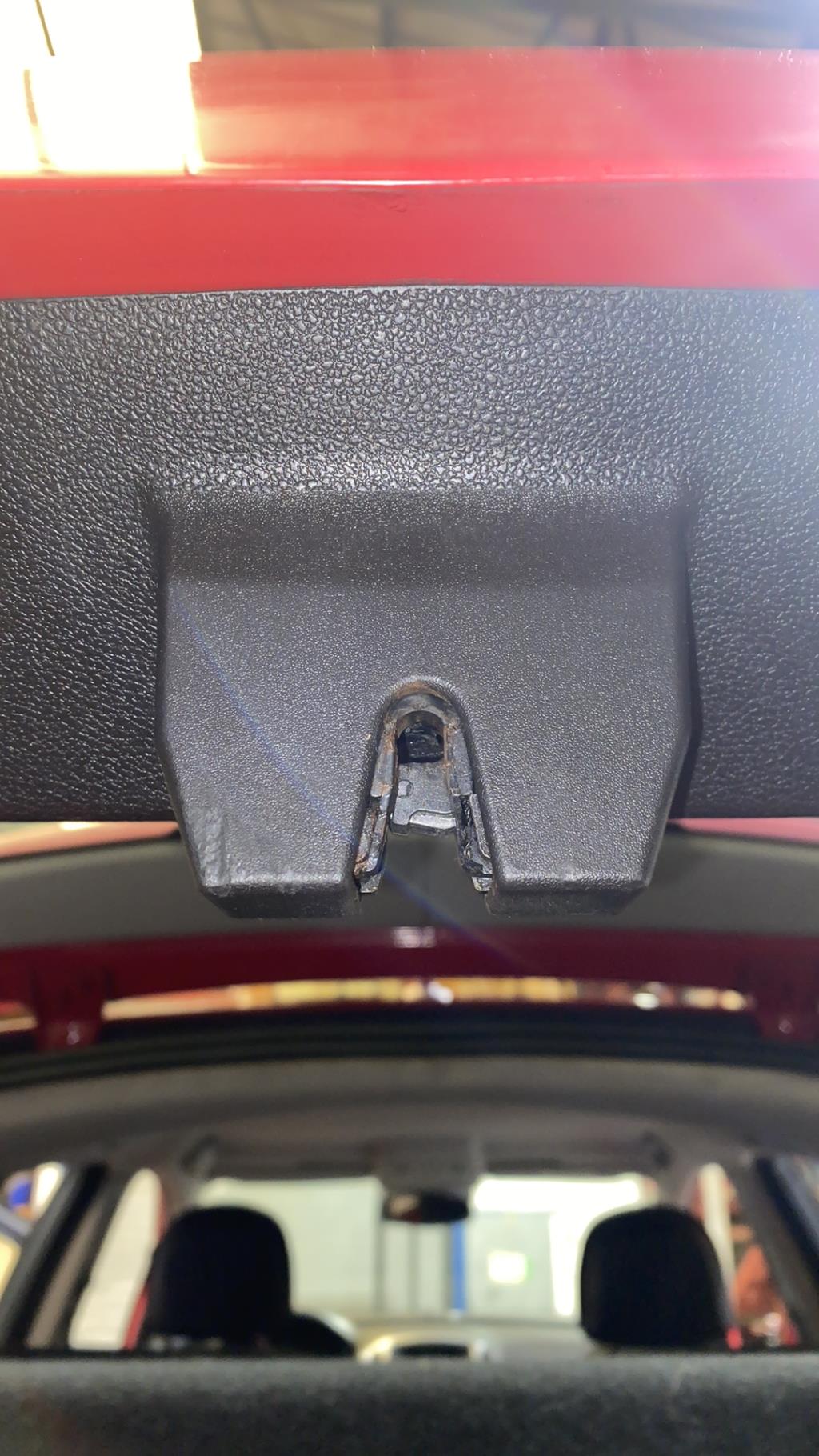 Serrure de coffre OPEL ASTRA J PHASE 1  - 1