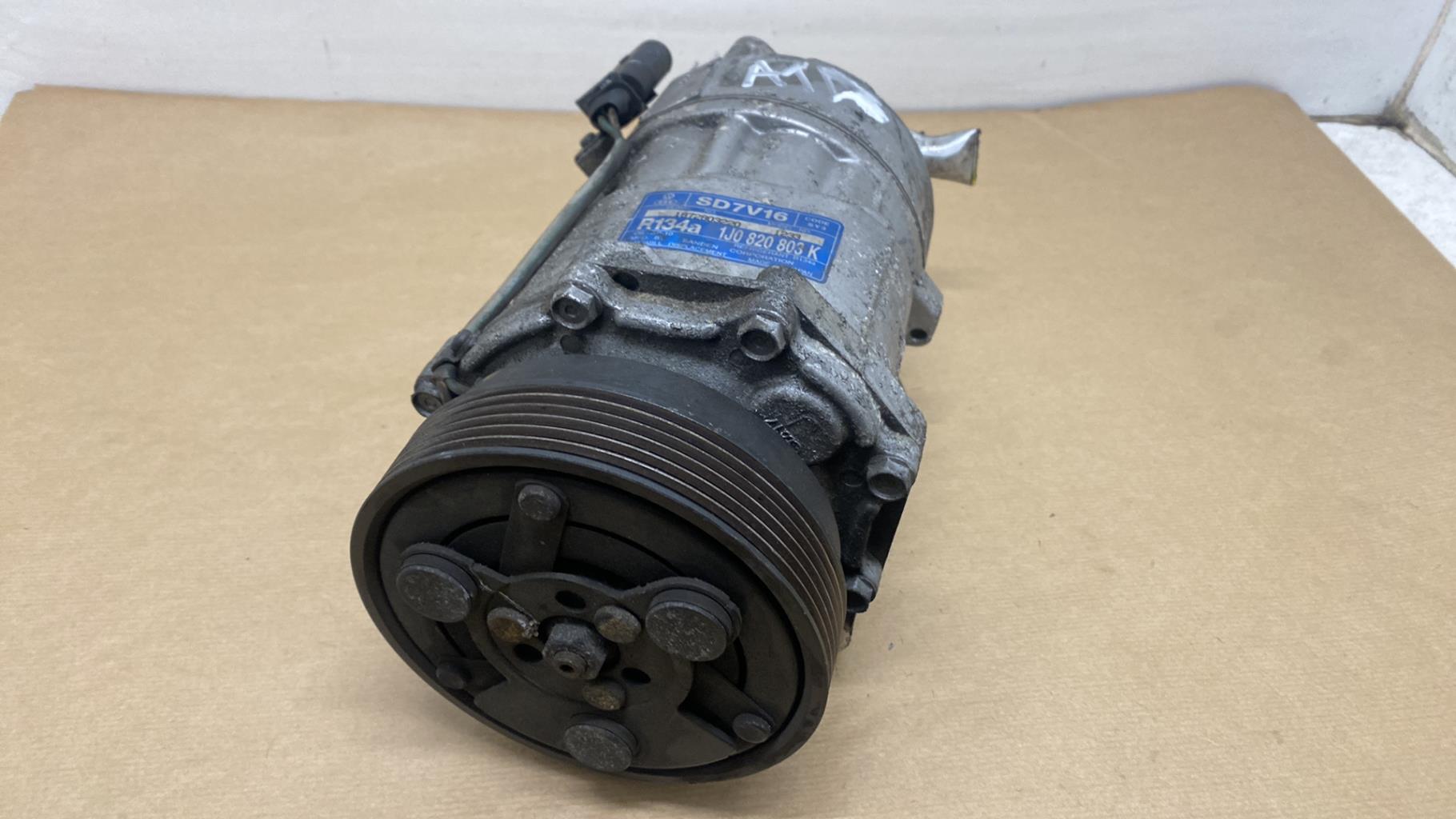Compresseur clim VOLKSWAGEN NEW BEETLE 1 PHASE 1 Diesel - 1