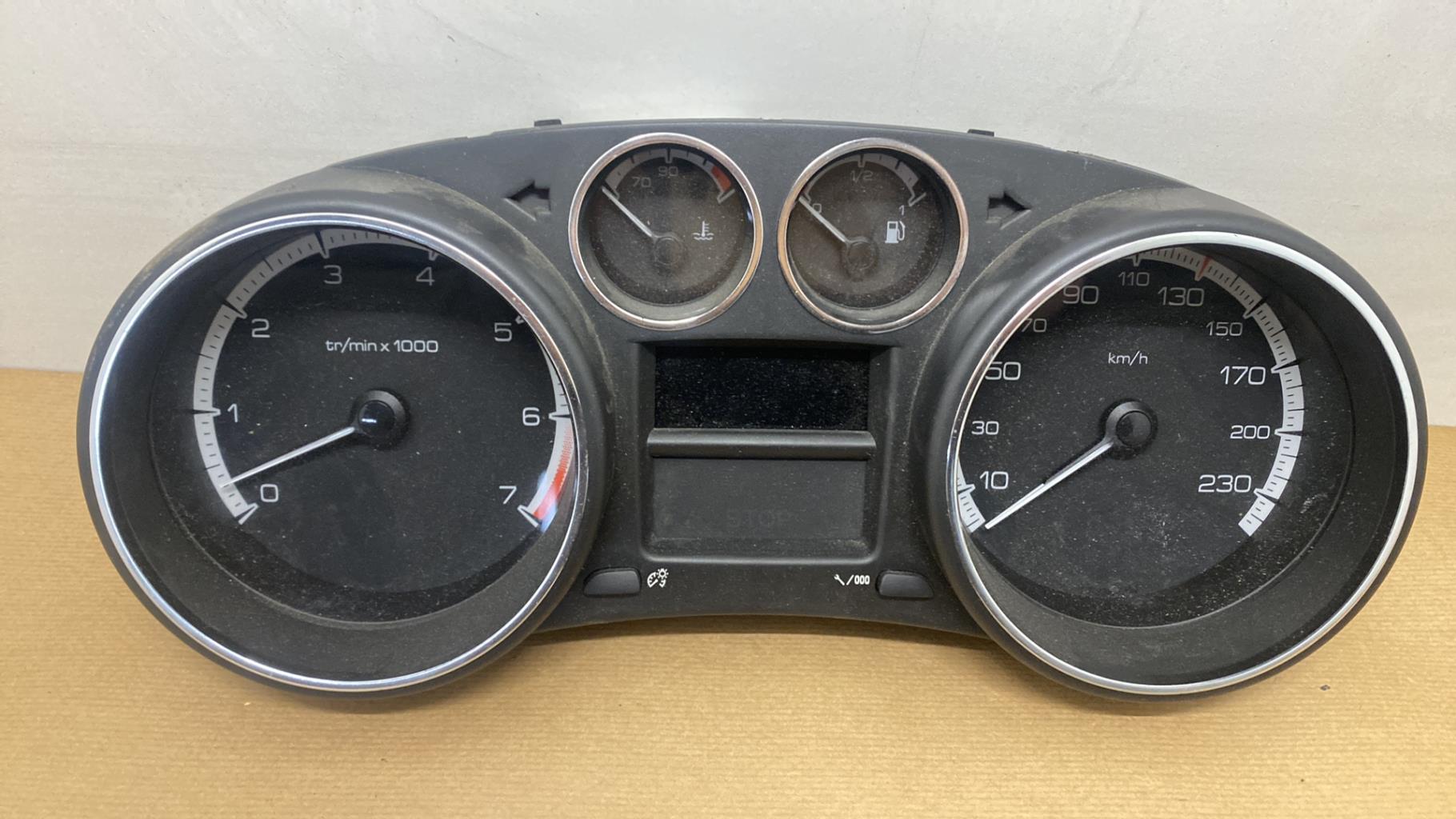 Compteur PEUGEOT 308 1 PHASE 1 Essence - 1