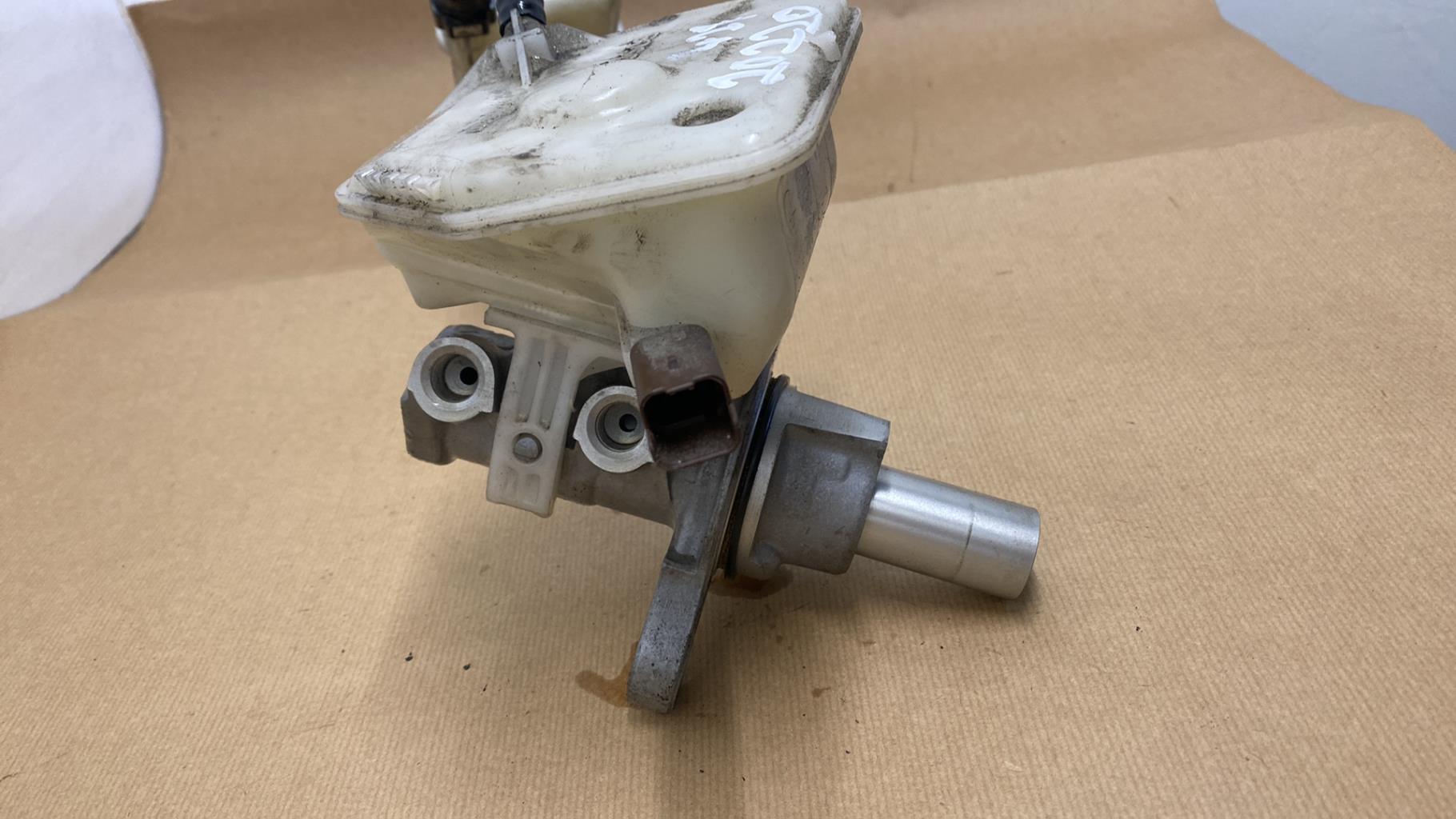 Maitre cylindre (freinage) CITROEN C4 2 PHASE 1 Diesel - 1