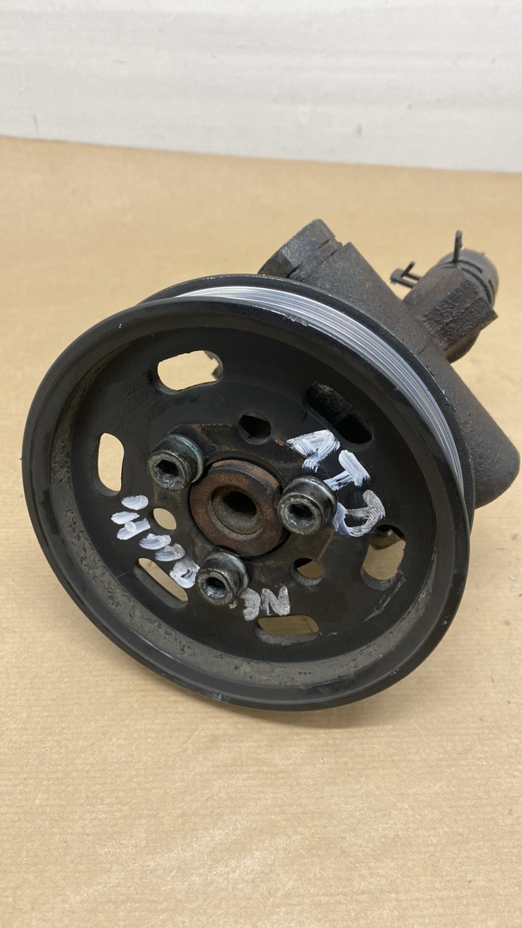 Pompe de direction VOLKSWAGEN NEW BEETLE 1 PHASE 1 Diesel - 1