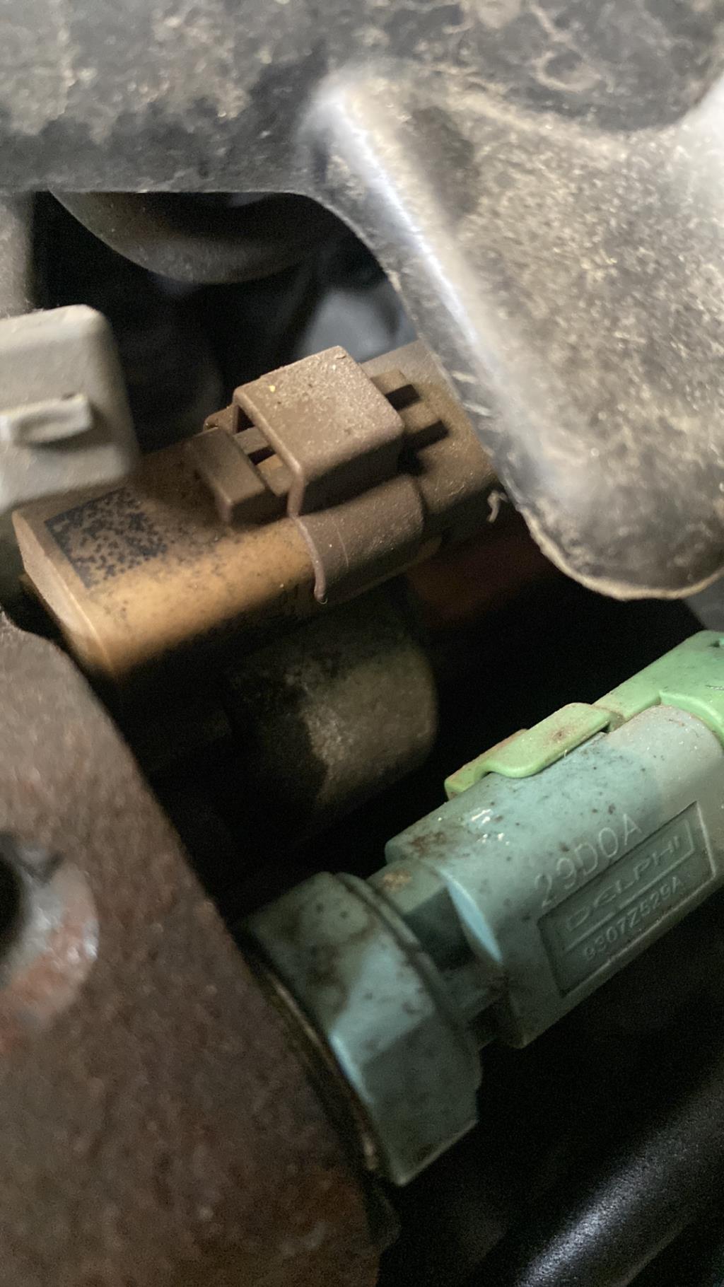 Rampe injection RENAULT CLIO 3 PHASE 2 BREAK Diesel - 1