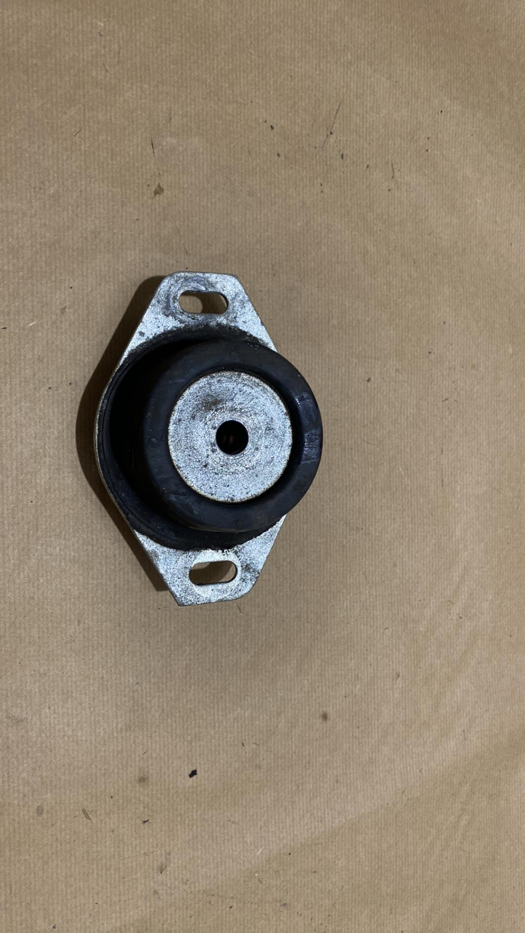 Support moteur droit CITROEN C4 2 PHASE 1 Diesel - 1