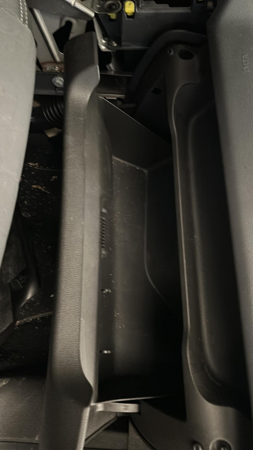 Boite a gants OPEL MERIVA B PHASE 1 Diesel - 1