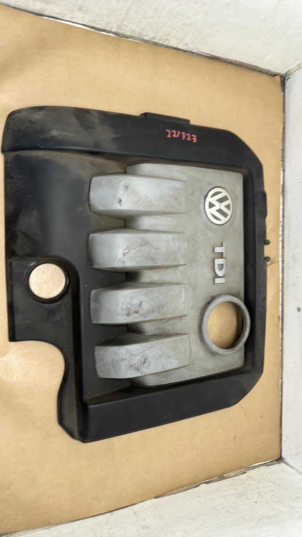 Cache moteur  VOLKSWAGEN PASSAT 5  - 1
