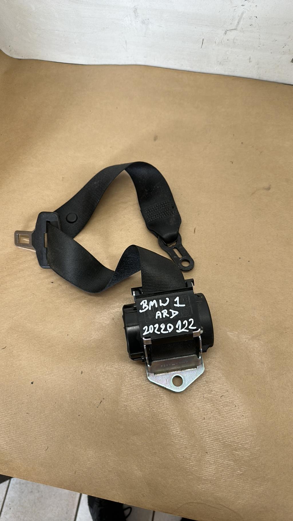 Ceinture arriere droit BMW SERIE 1 E87 PHASE 2 Diesel - 1