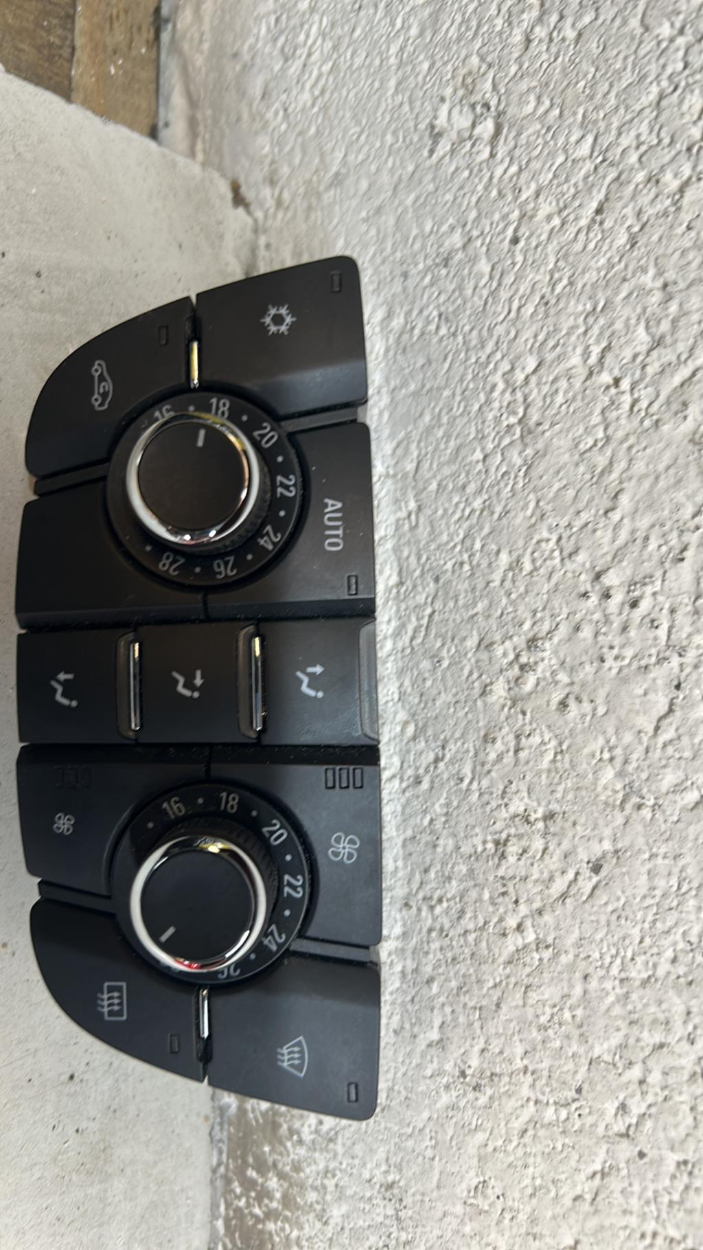 Commande chauffage OPEL MERIVA B PHASE 1 Diesel - 1