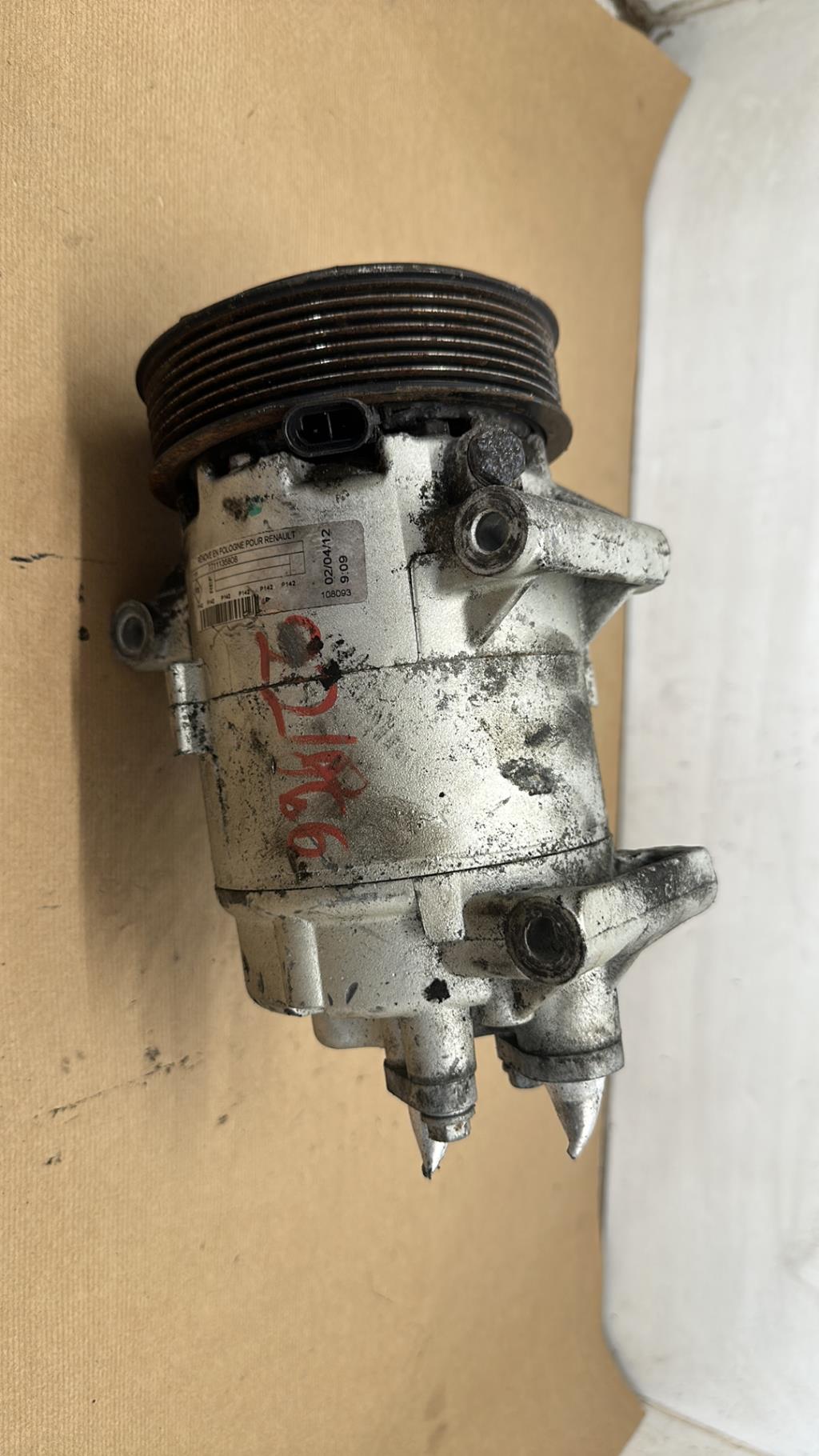 Compresseur clim RENAULT MEGANE 2  - 1