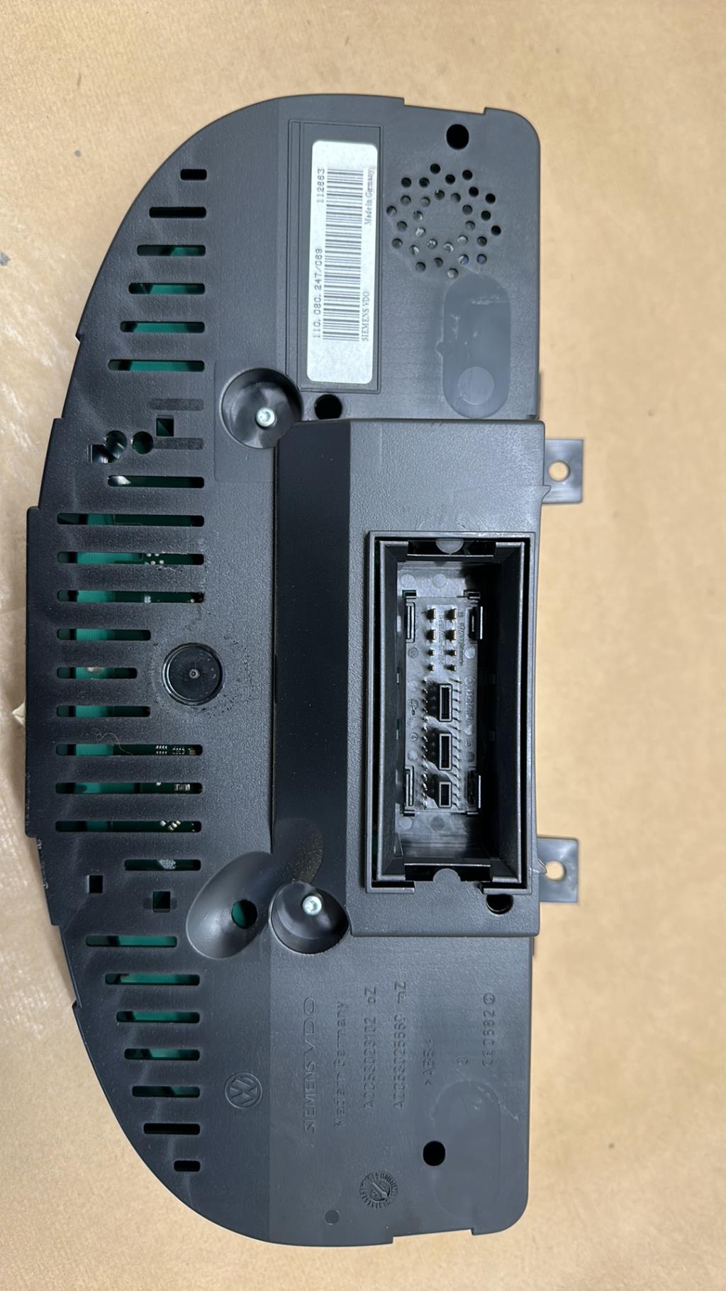 Compteur VOLKSWAGEN GOLF 5  - 1