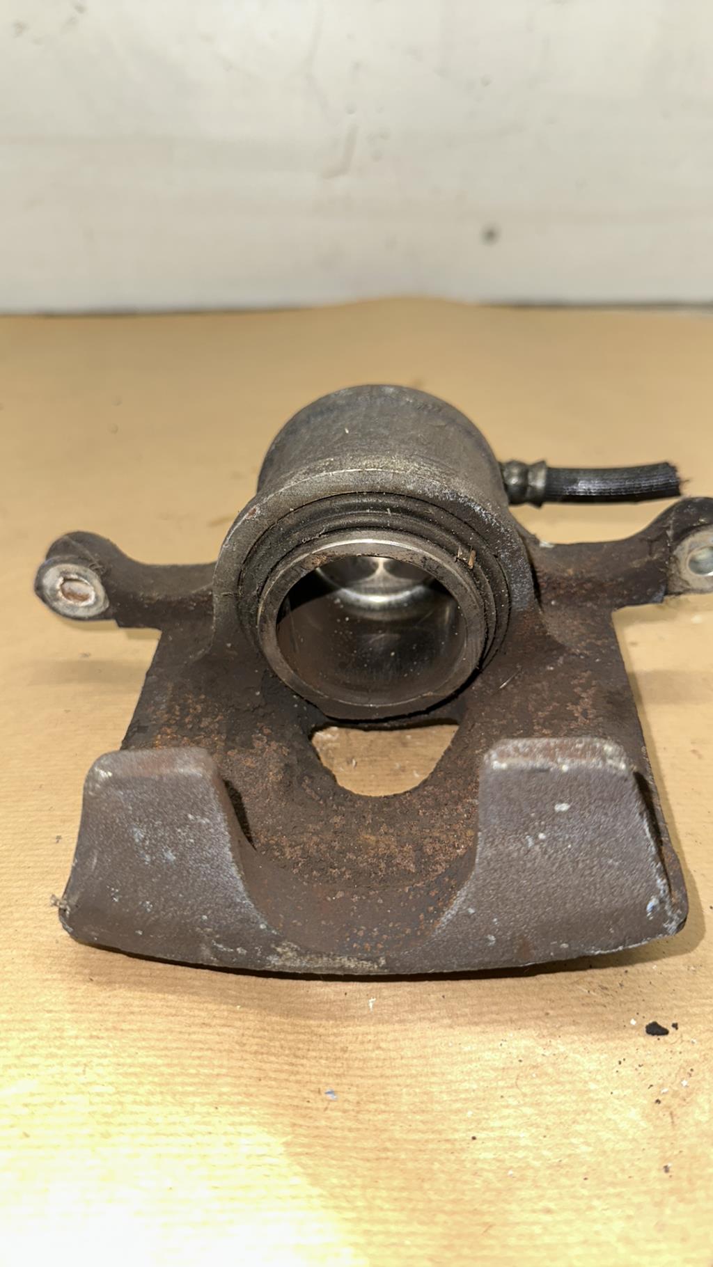 Etrier avant droit (freinage) CHEVROLET SPARK PHASE 1 Essence - 1