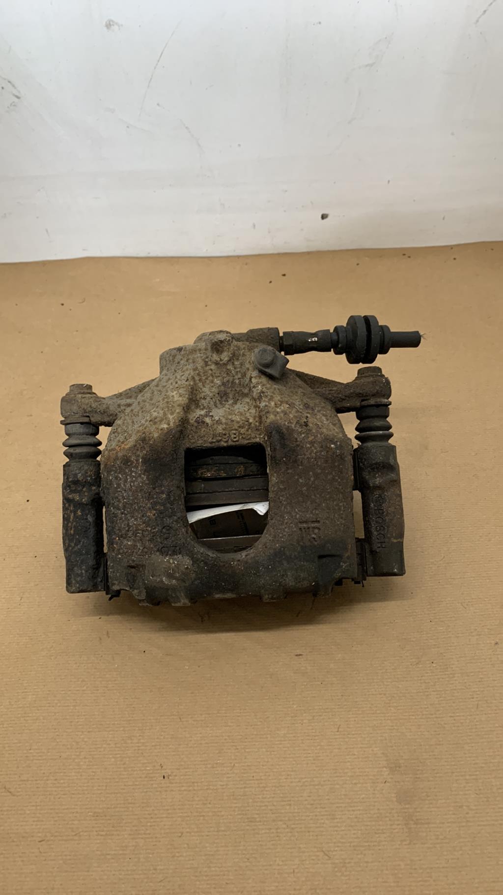 Etrier avant gauche (freinage) OPEL CORSA D PHASE 1 Diesel - 1