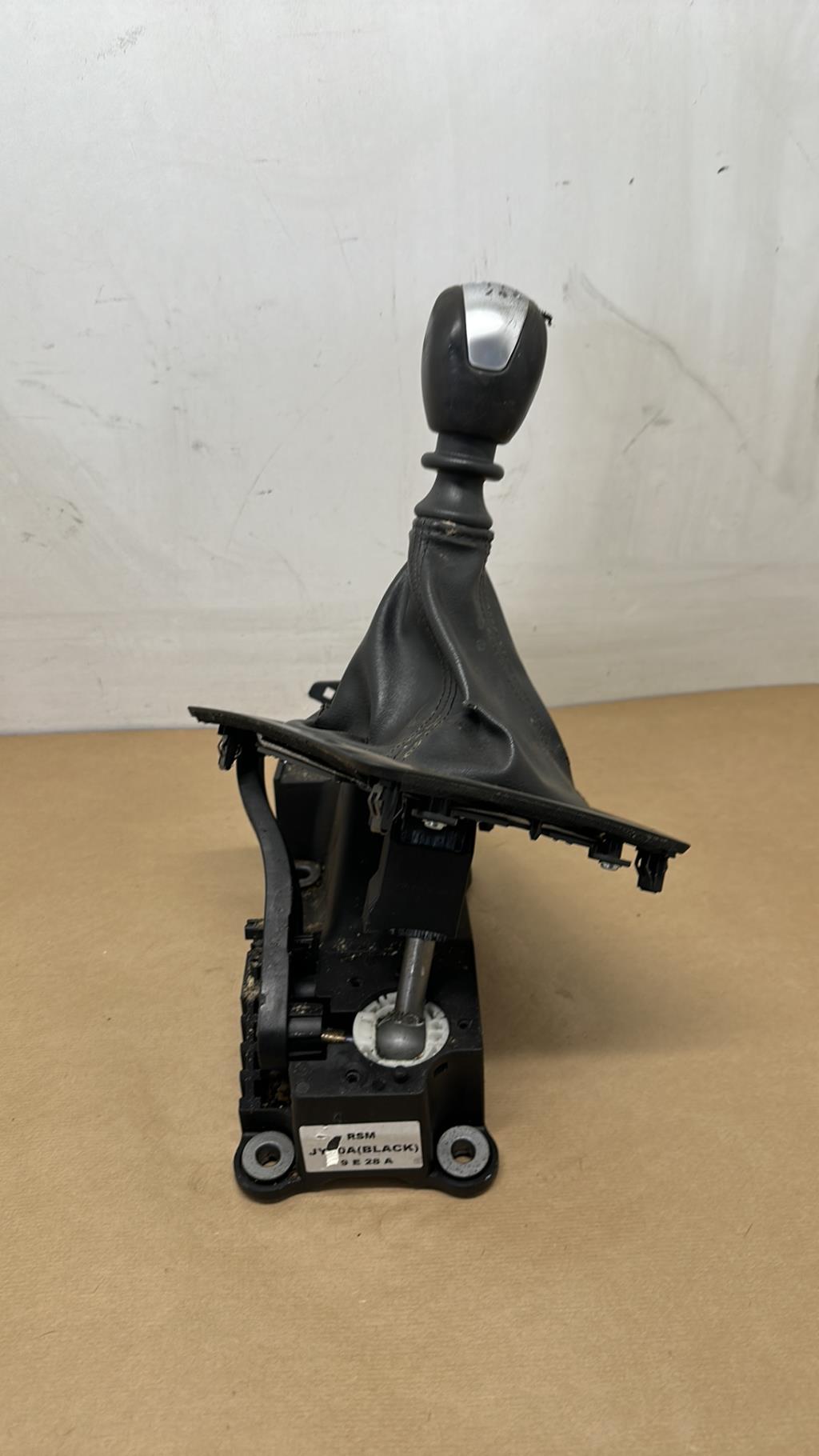Levier de vitesses NISSAN MICRA 4 PHASE 2 Essence - 1
