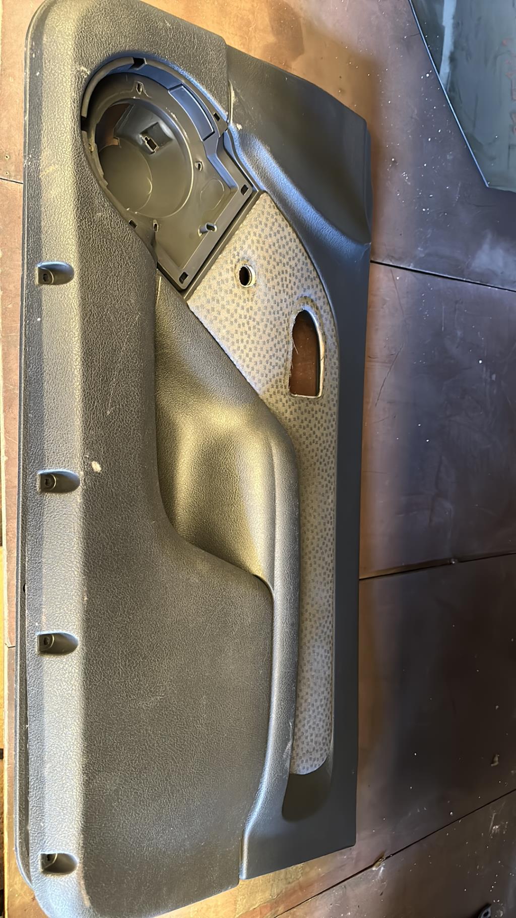 Panneau de porte avant droit RENAULT CLIO 2 PHASE 2 Essence - 1