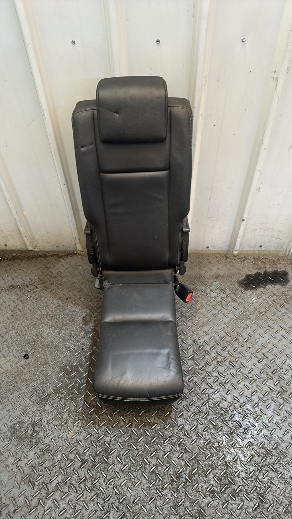 Siege arriere central FORD C-MAX 1 PHASE 2 Diesel - 1