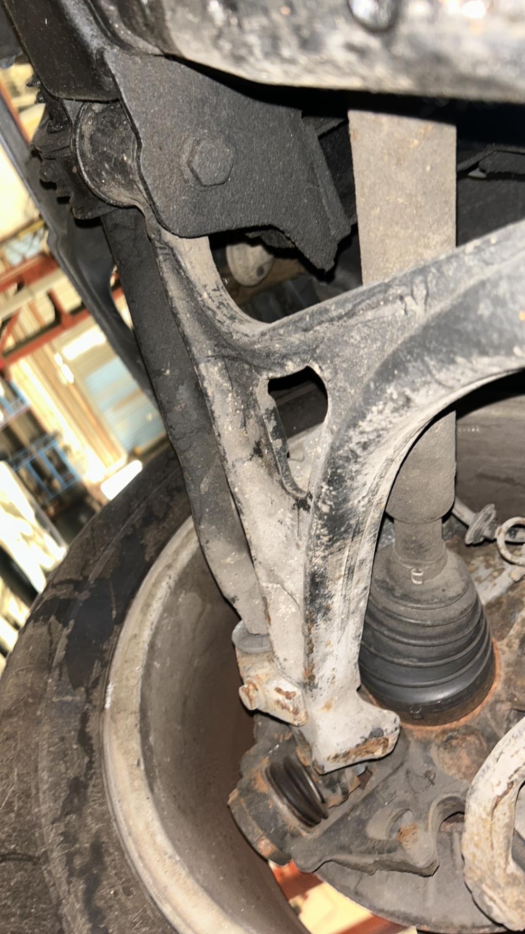 Triangle avant droit MERCEDES CLASSE M 163 PHASE 1 Diesel - 1