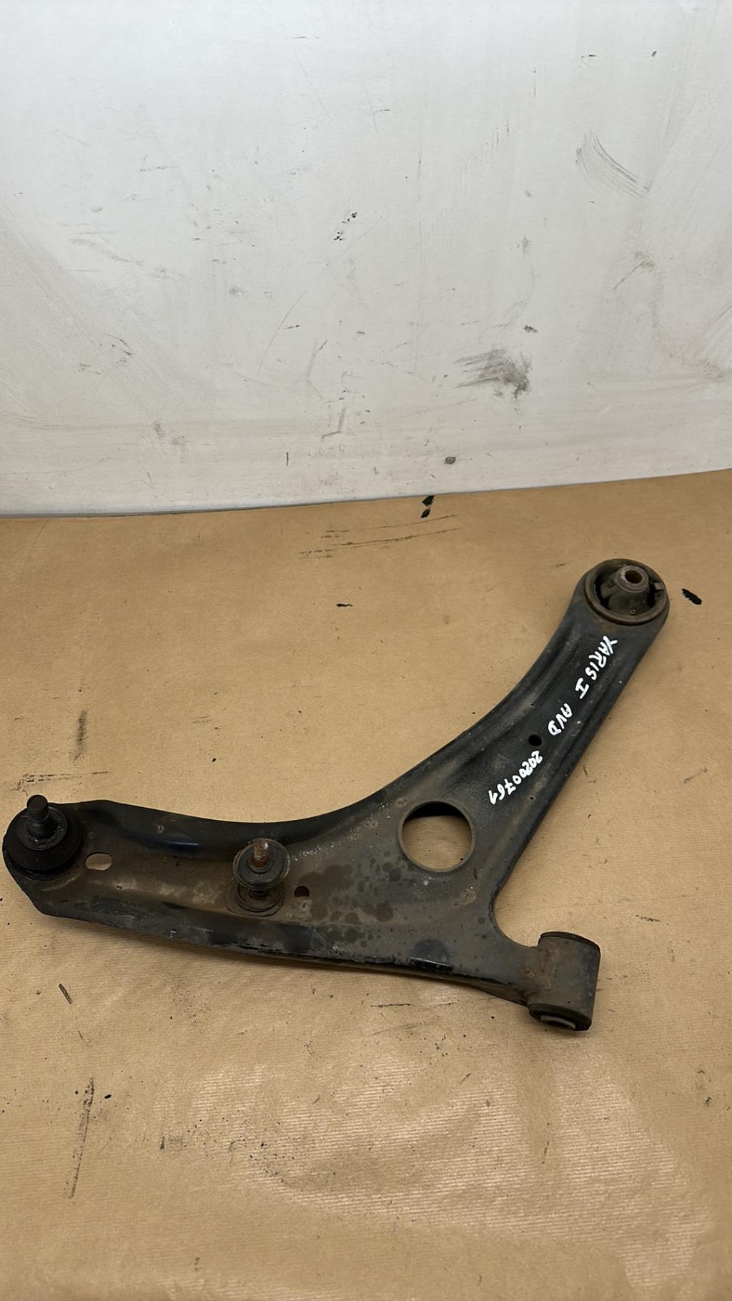 Triangle avant droit TOYOTA YARIS 1 PHASE 1 Essence - 1