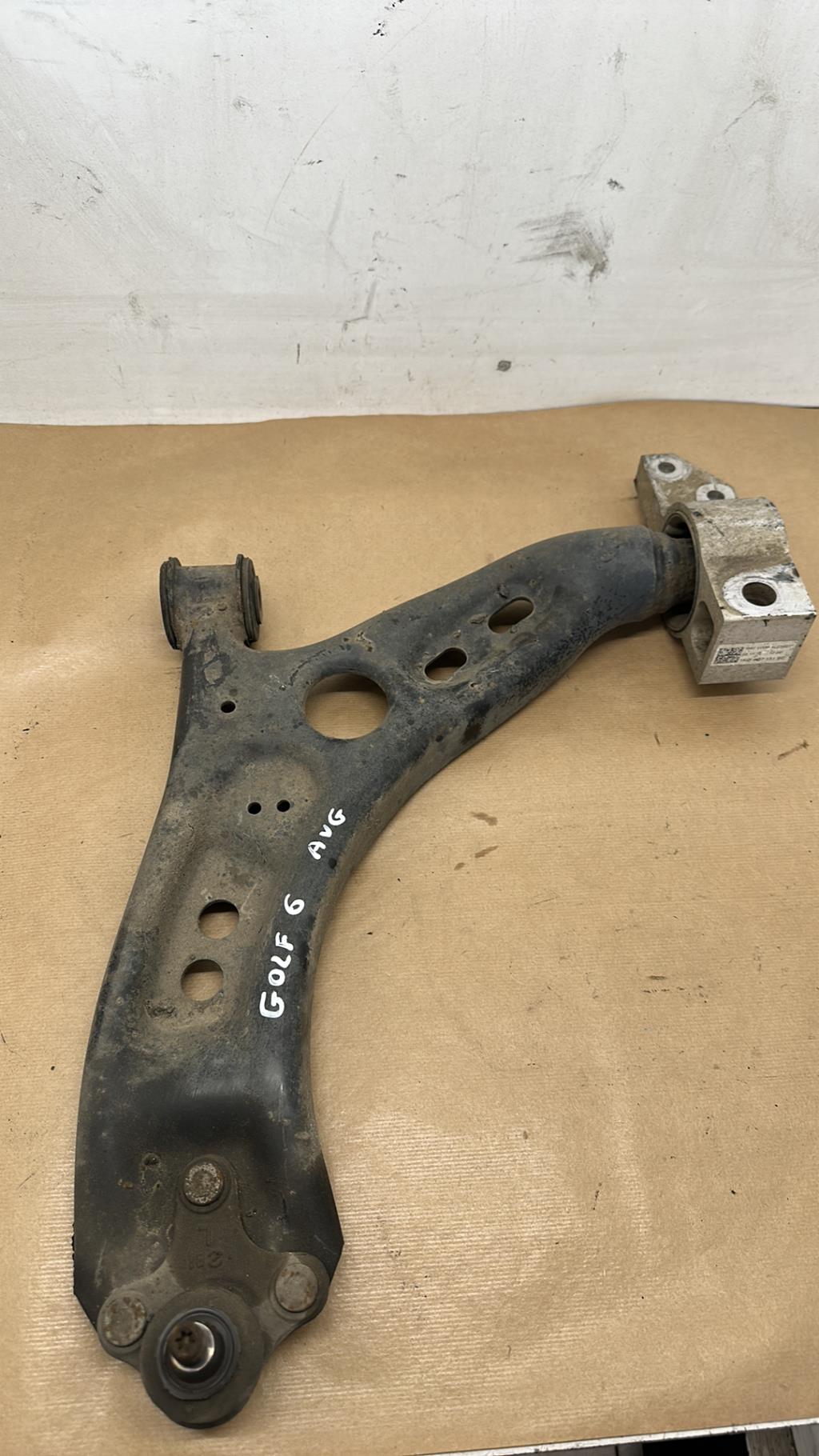 Triangle avant gauche VOLKSWAGEN GOLF 6 Diesel - 1