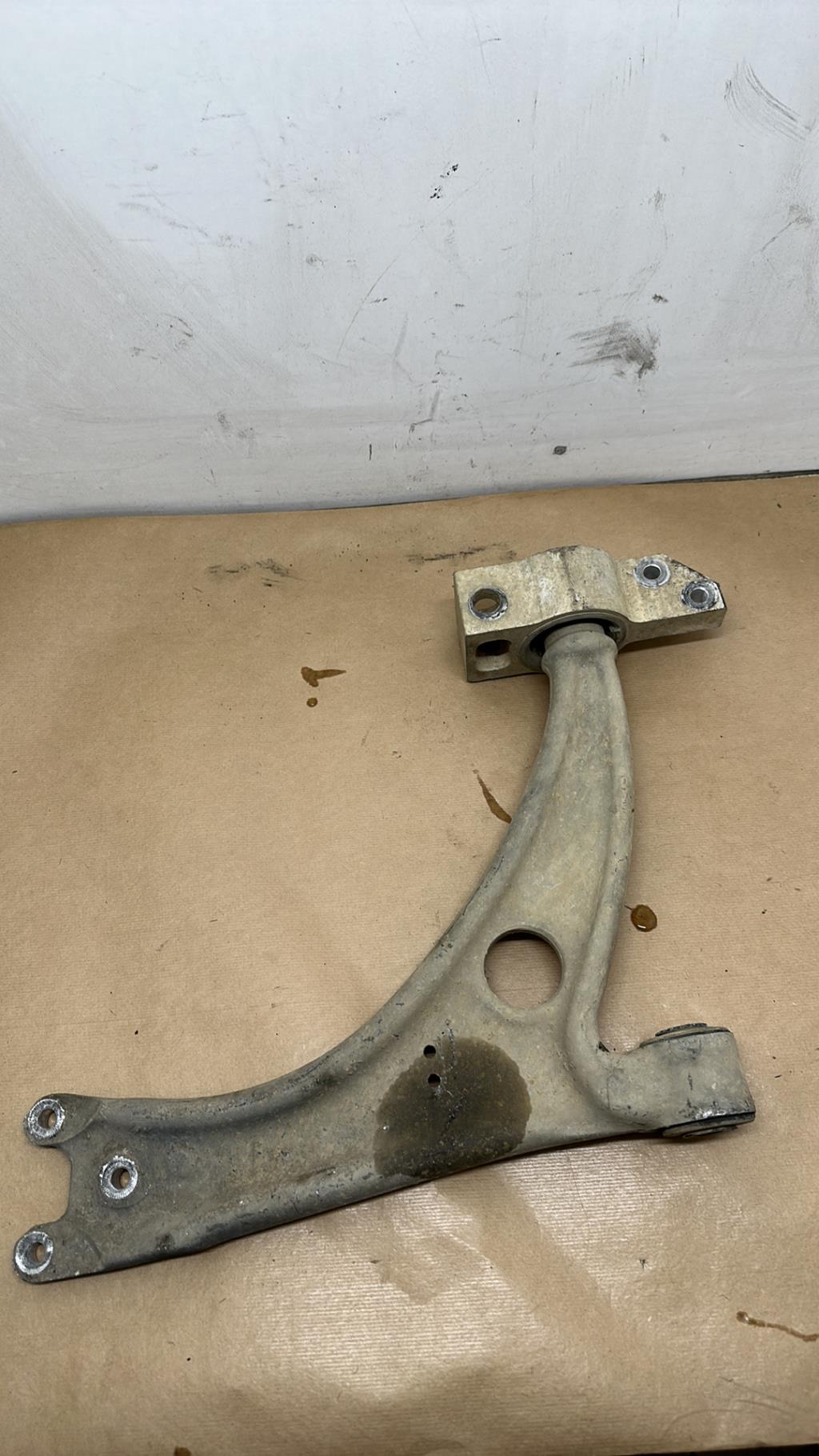 Triangle avant gauche BMW SERIE 1 E87 PHASE 2 Diesel - 1