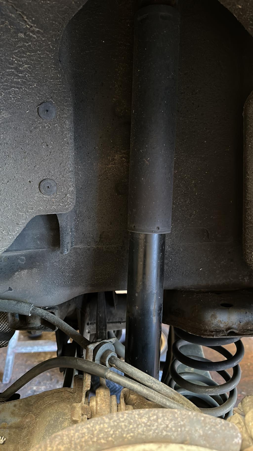 Amortisseur arriere gauche MAZDA 3 2  - 1