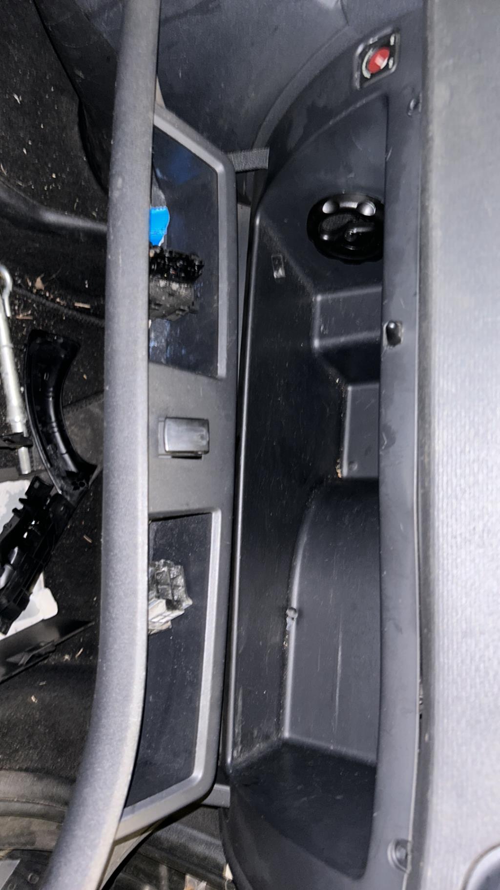Boite a gants CITROEN C4 PICASSO 1 Diesel - 1